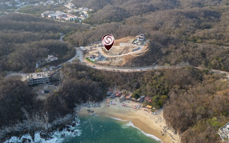 Ocean-view lot, 3-minute walk to beach access, for sale, Huatulco