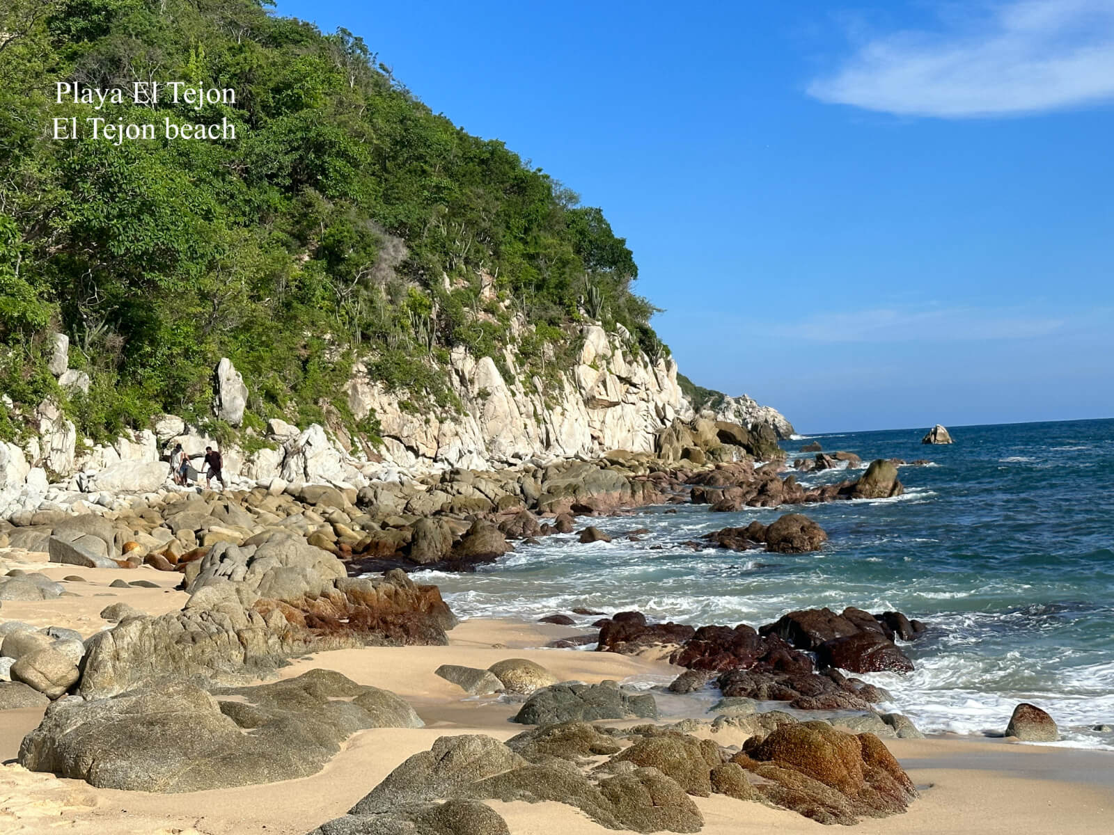 Apartment with terrace surrounded by natural reserve for sale, Playa &Oacute;rgano, Huatulco