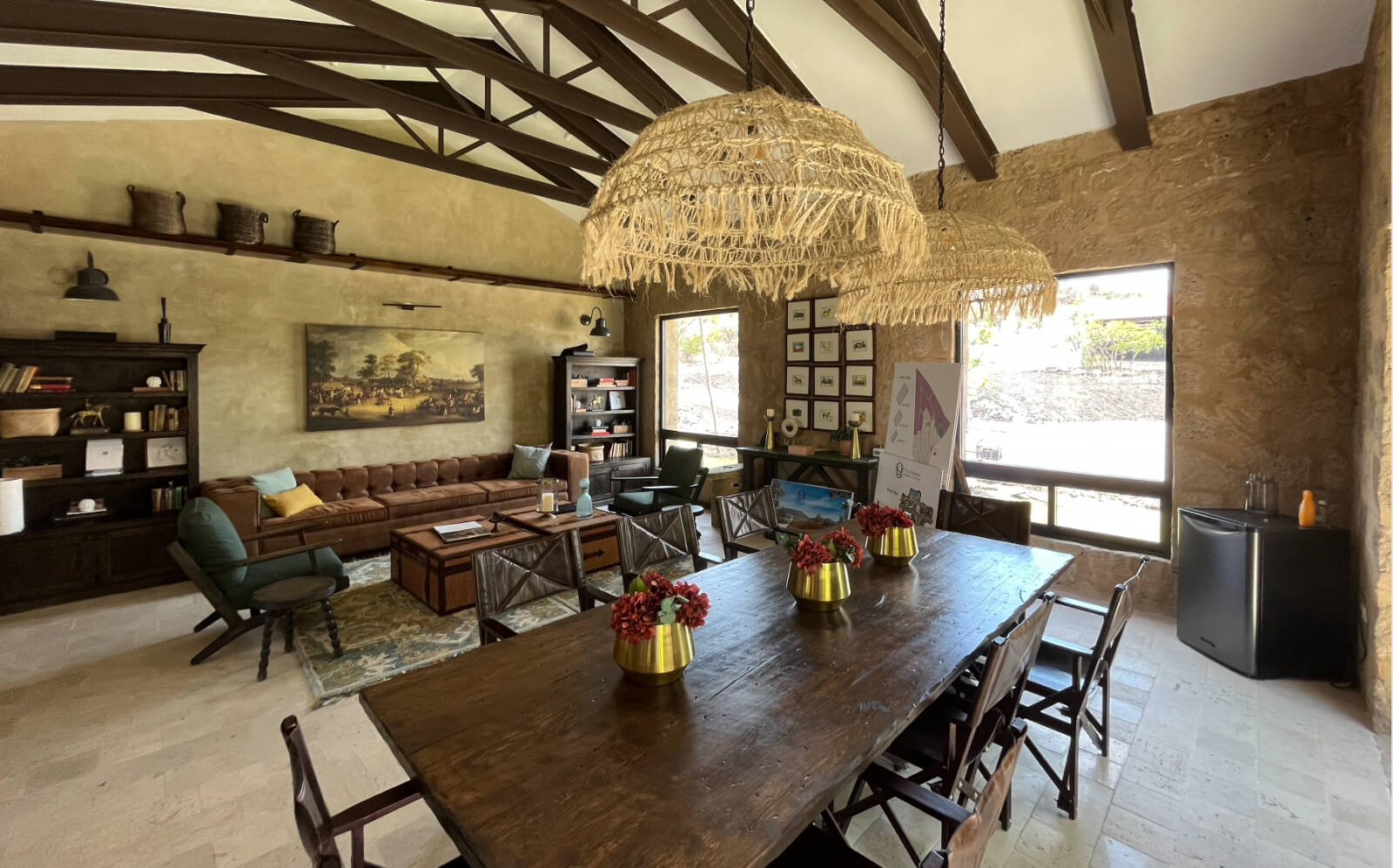 10,952 m2 lot with, heliport, lake, stables and more sale San Miguel de Allende