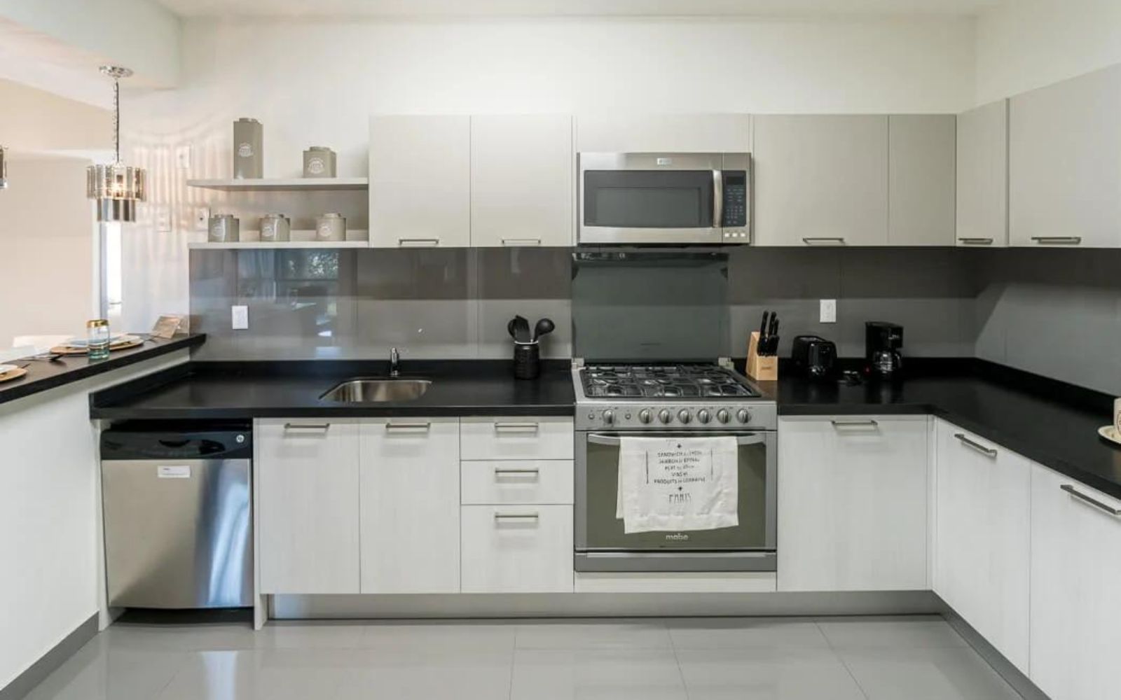 Apartment with rooftop and gym for sale in Miguel Hidalgo neighborhood, Mexico City