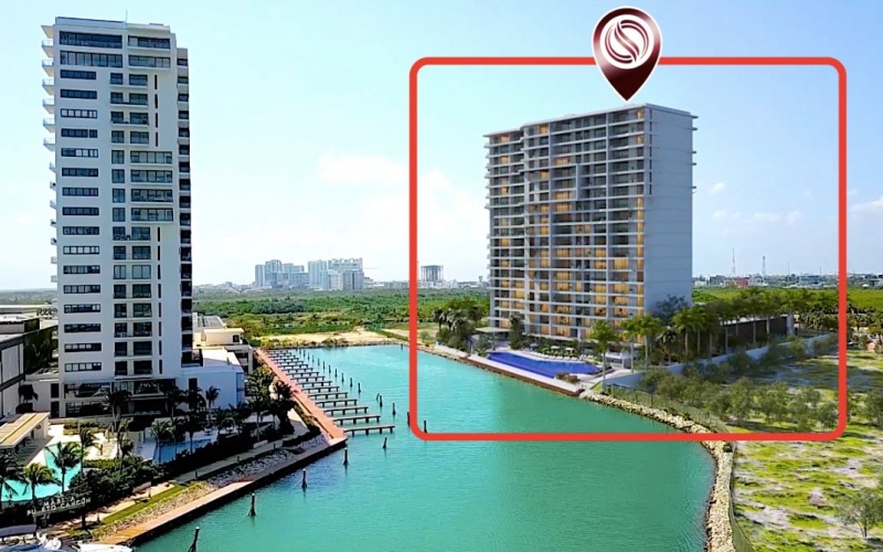 Departamento de lujo frente a marina, vistas al campo de golf y reserva natural