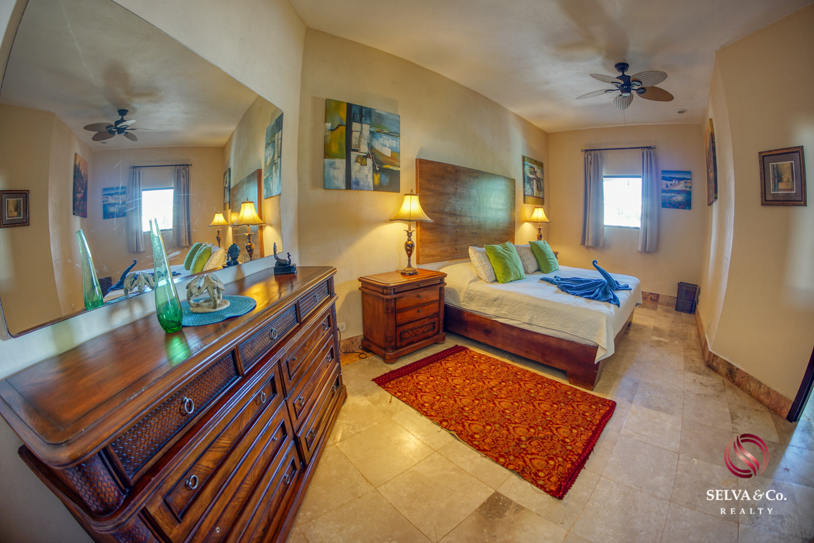 Condominio frente al mar con alberca privada, 3,000 m2 de Albercas, campo de Golf, Club de playa, Corasol, en venta Playa del Carmen.