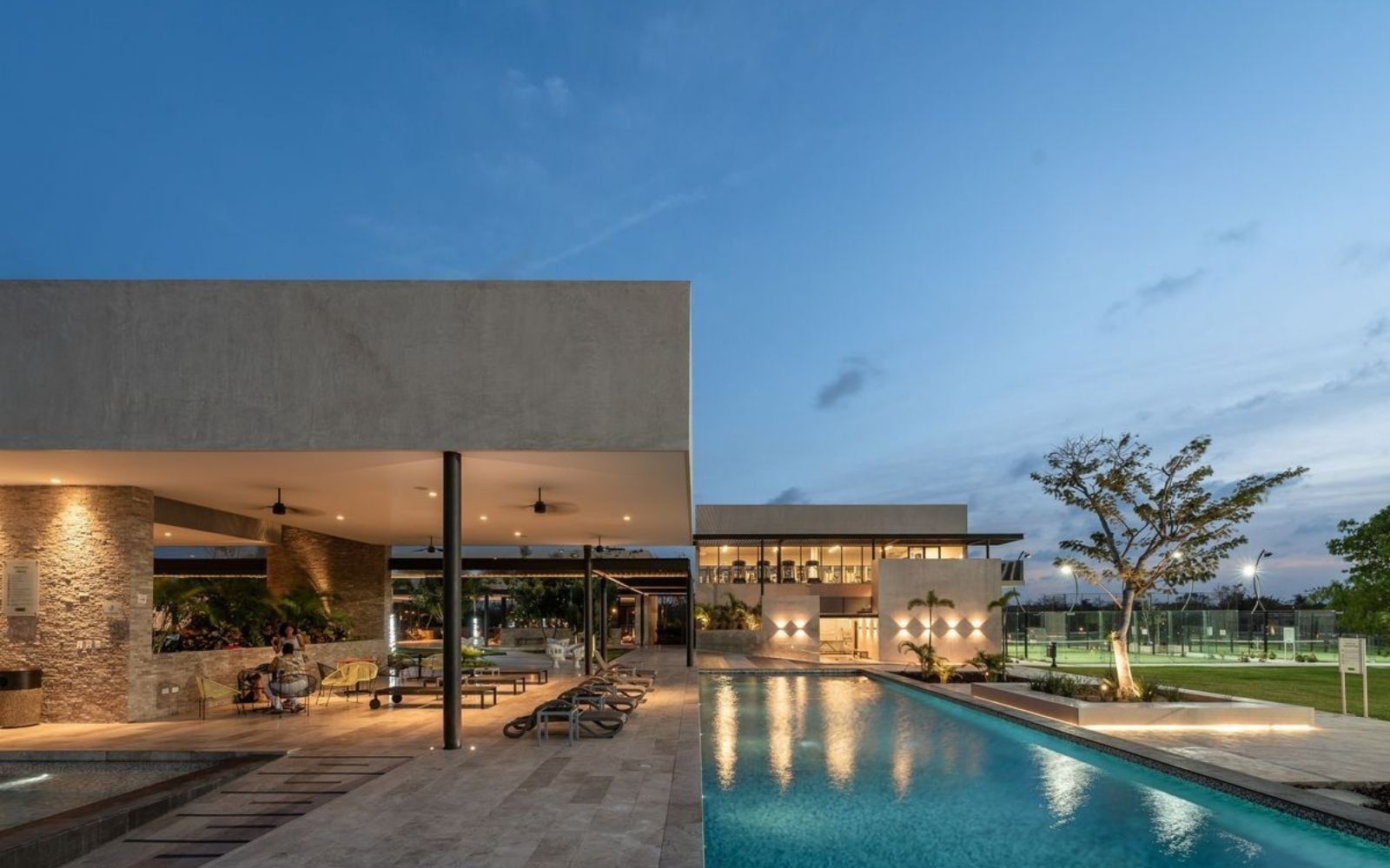 House with Covered Terrace and Private Pool for Sale in Temoz&oacute;n Norte, M&eacute;rida