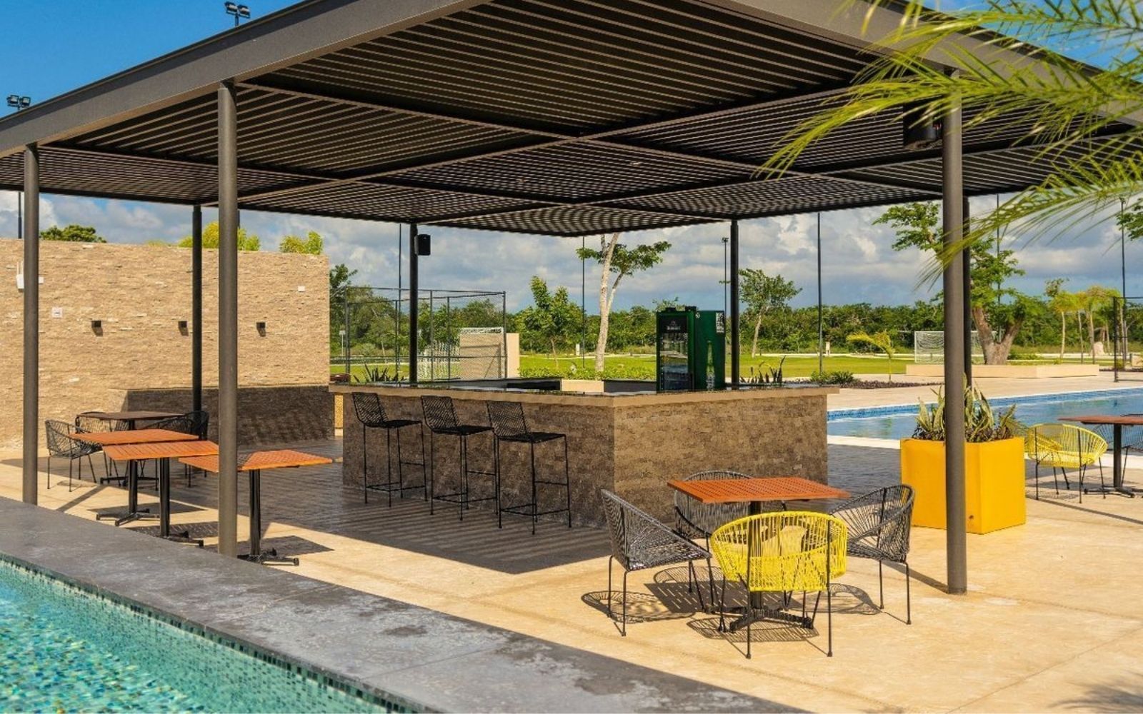 House with Covered Terrace and Private Pool for Sale in Temoz&oacute;n Norte, M&eacute;rida