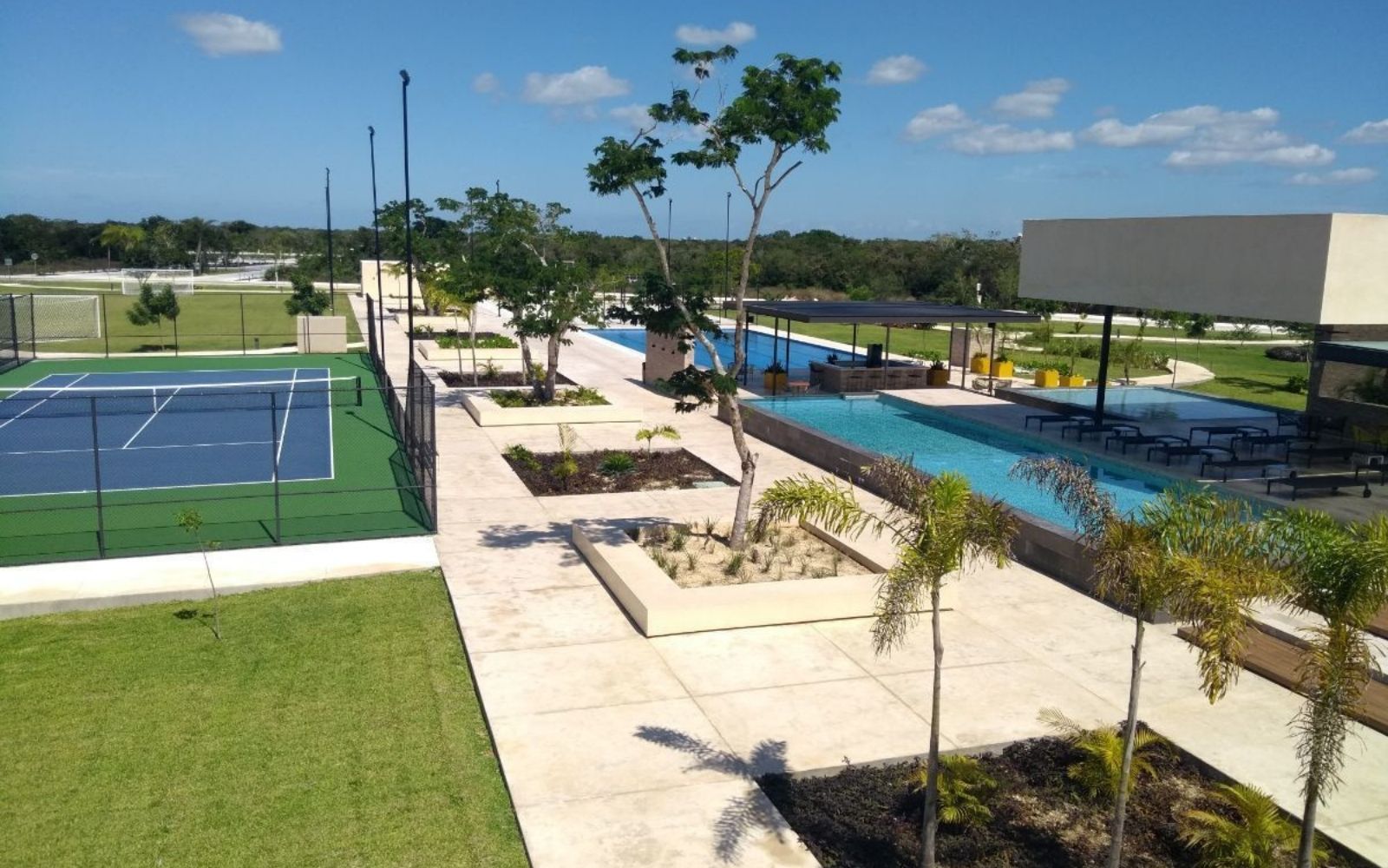 House with Covered Terrace and Private Pool for Sale in Temoz&oacute;n Norte, M&eacute;rida