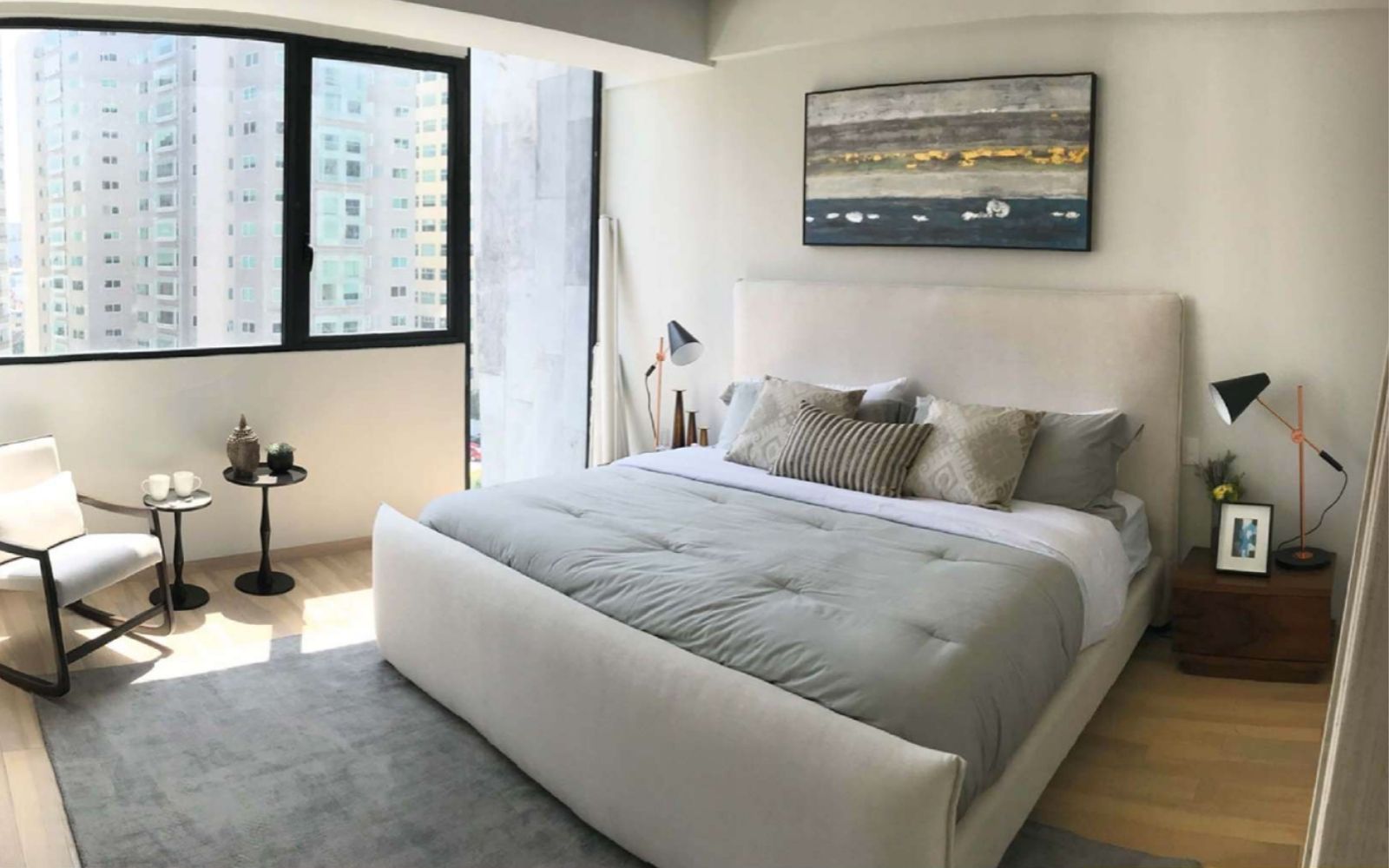 Luxury condo with high ceilings for sale, hotel amenities, Cuauht&eacute;moc, Mexico City