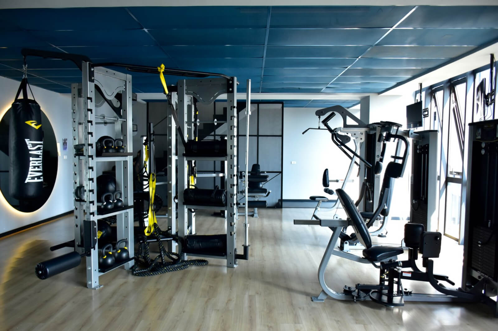 204 m2 condo with high ceilings, in Bosque Real, pet-friendly, covered pool, spa, playground, Huixquilucan Mexico City