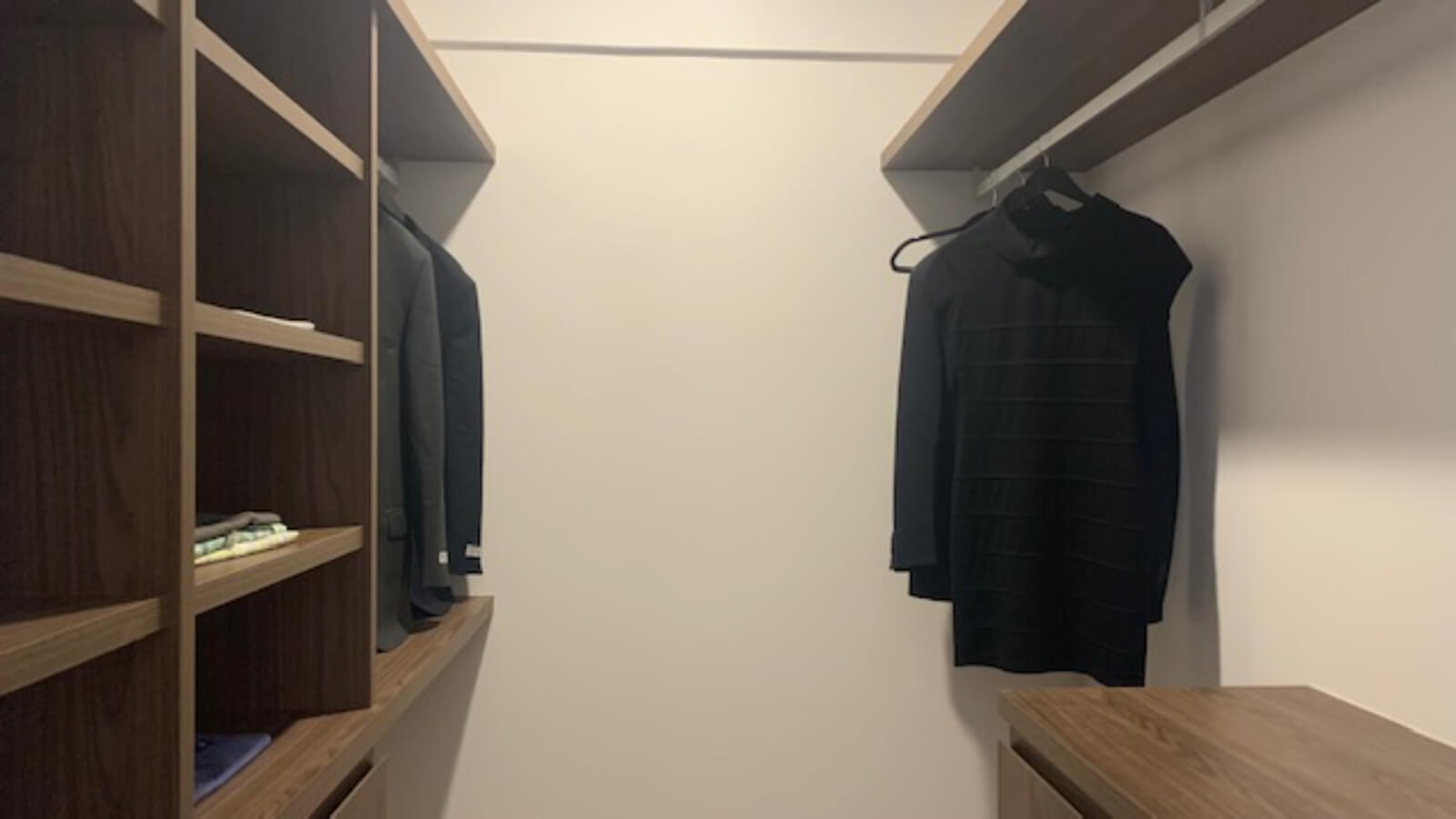 204 m2 condo with high ceilings, in Bosque Real, pet-friendly, covered pool, spa, playground, Huixquilucan Mexico City