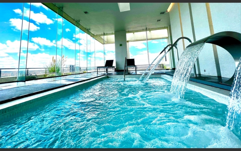 Departamento con terraza, piscina, jacuzzi, pet-friendly en venta Interlomas.