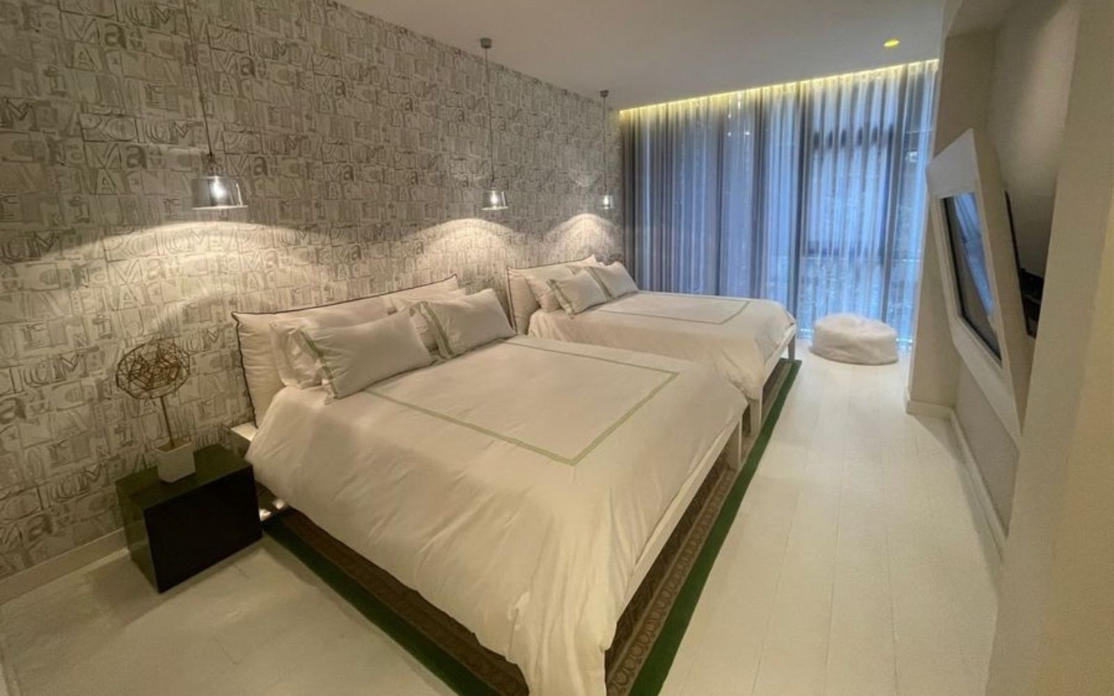 Apartment with pool, jacuzzi, gym, for sale, Polanco Mexico City.