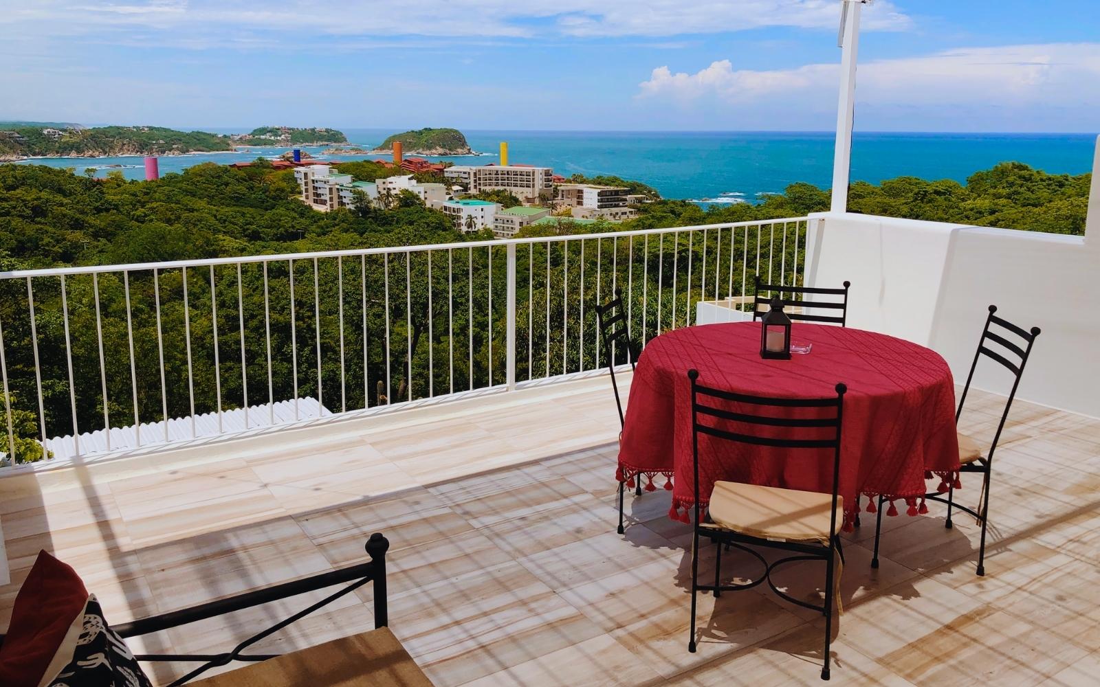 Casa Vista al mar, acceso a la playa, terreno:1,648 m2, Residencial Conejos venta