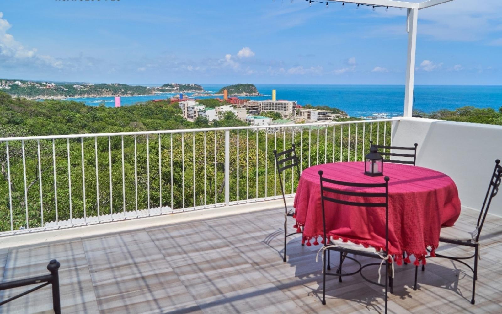 Casa Vista al mar, acceso a la playa, terreno:1,648 m2, Residencial Conejos venta