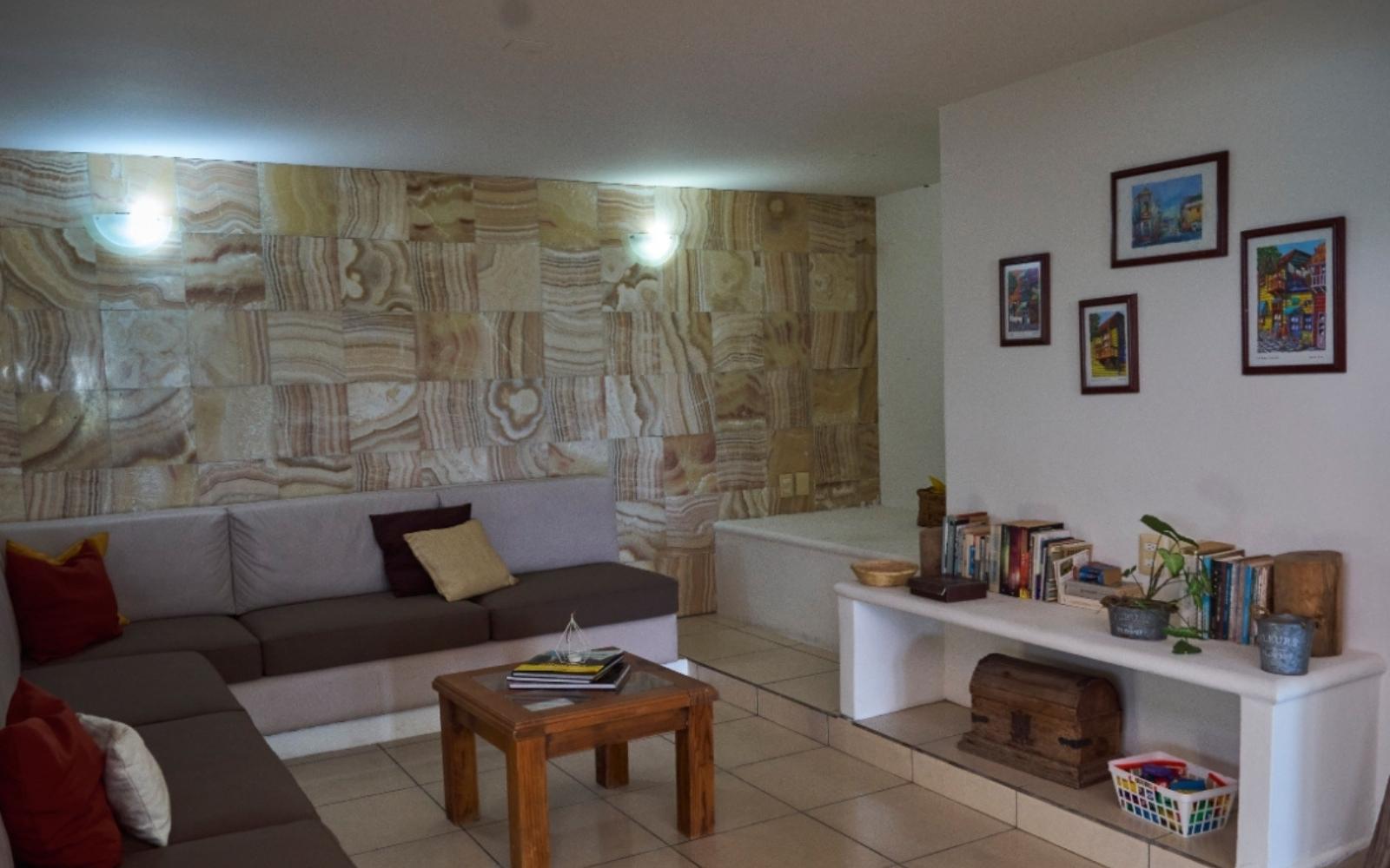 Casa Vista al mar, acceso a la playa, terreno:1,648 m2, Residencial Conejos venta