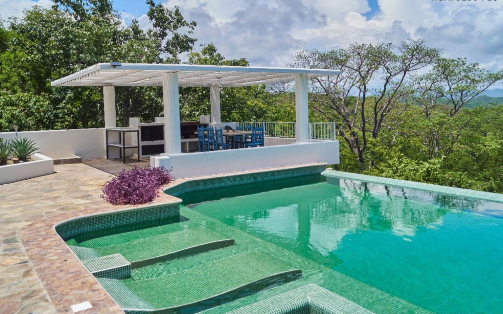 Casa Vista al mar, acceso a la playa, terreno:1,648 m2, Residencial Conejos venta