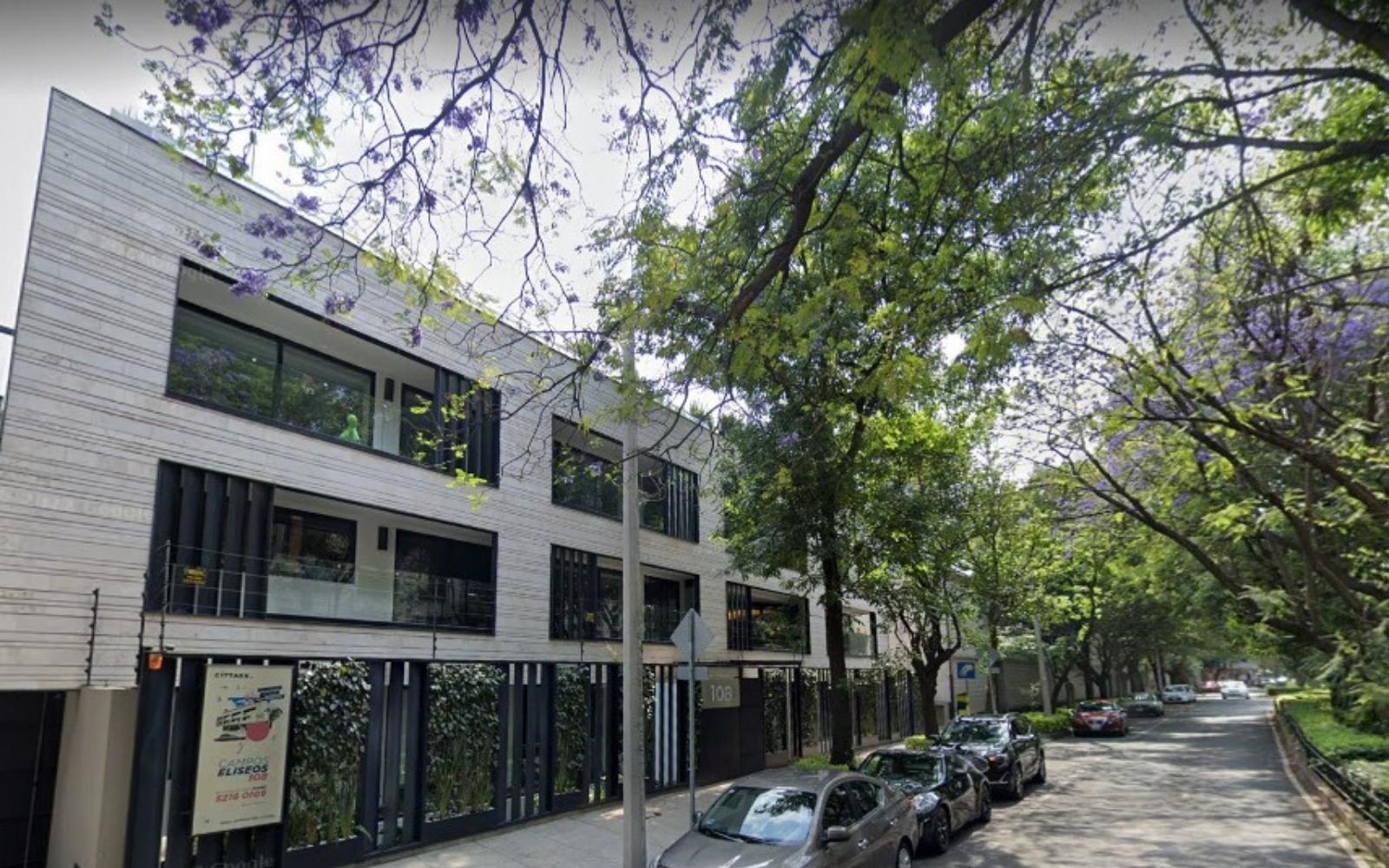 Apartment with pool, gym, for sale within Parque la Mexicana.