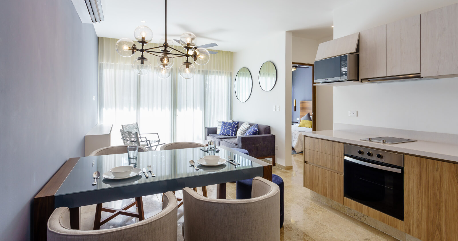 Condominium with garden, cenote, pool, 400 meters from the beach, on the golf course, pre-construction-sale Playacar