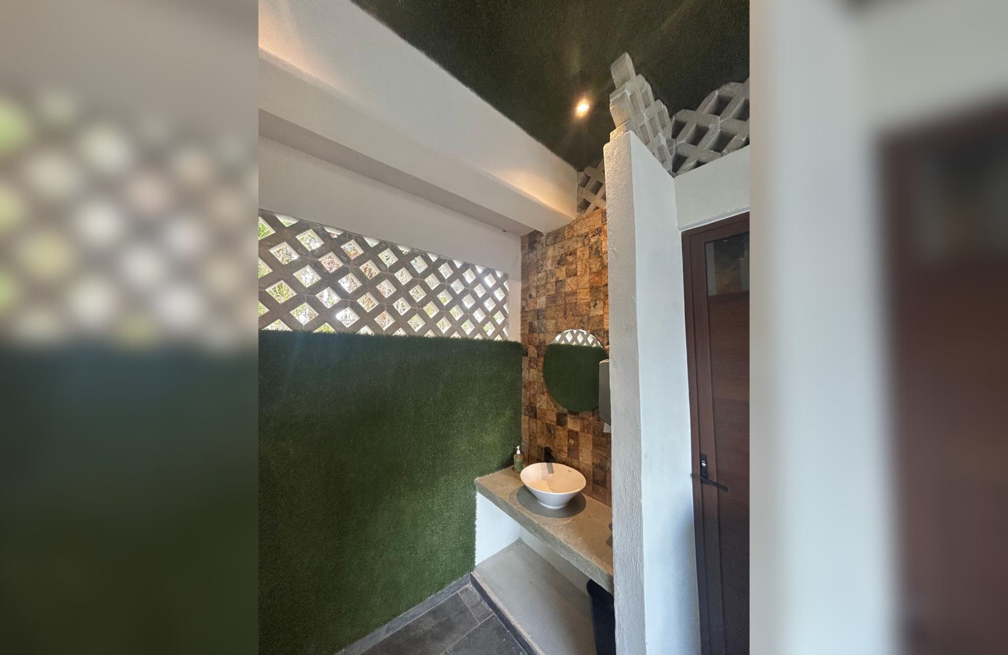 Condominium with private garden and terrace for sale in Merida Centro.