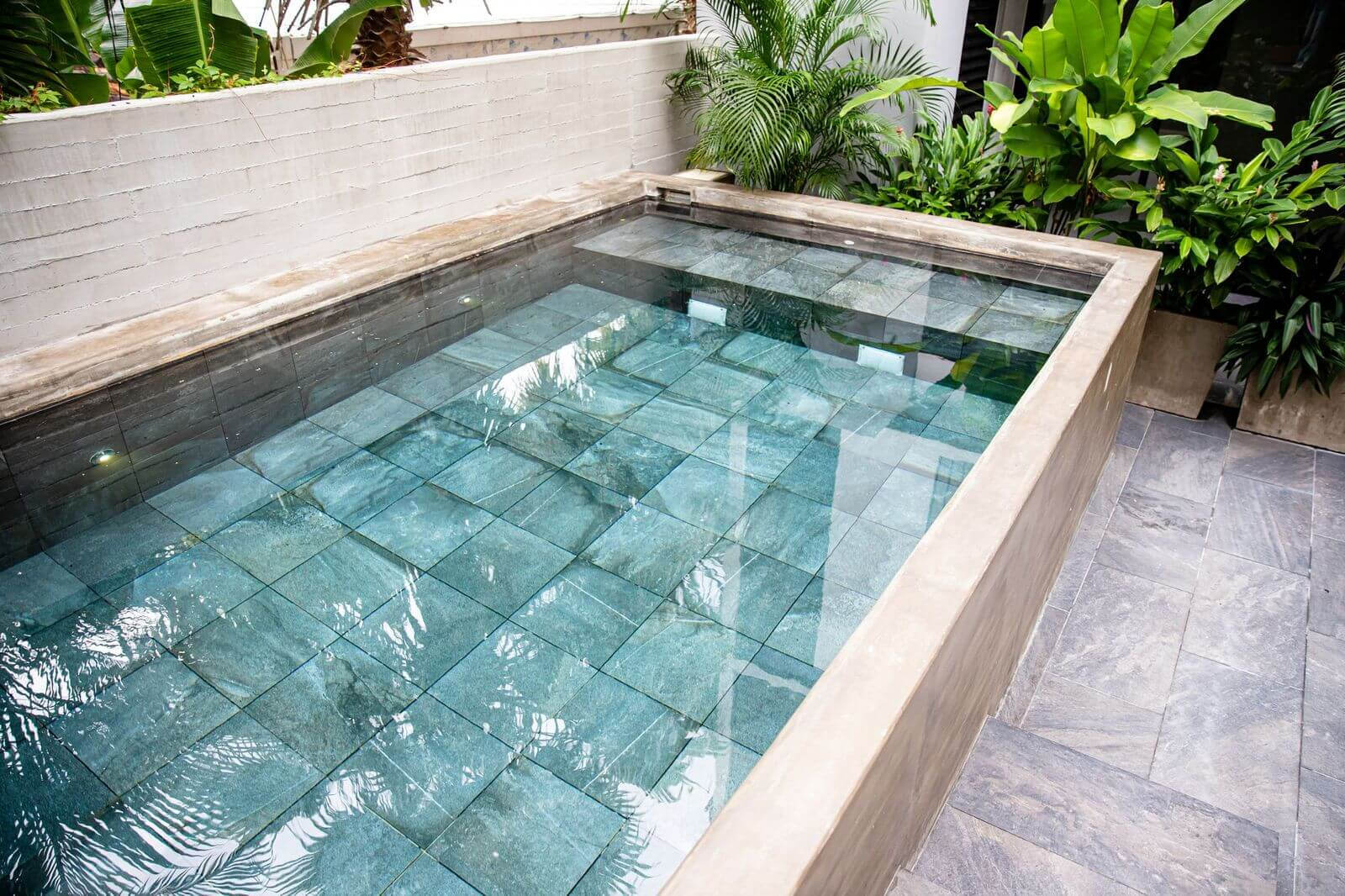 Penthouse with private rooftop and bbq area, fully furnished, Smart Home system, for sale Tangolunda, Huatulco.