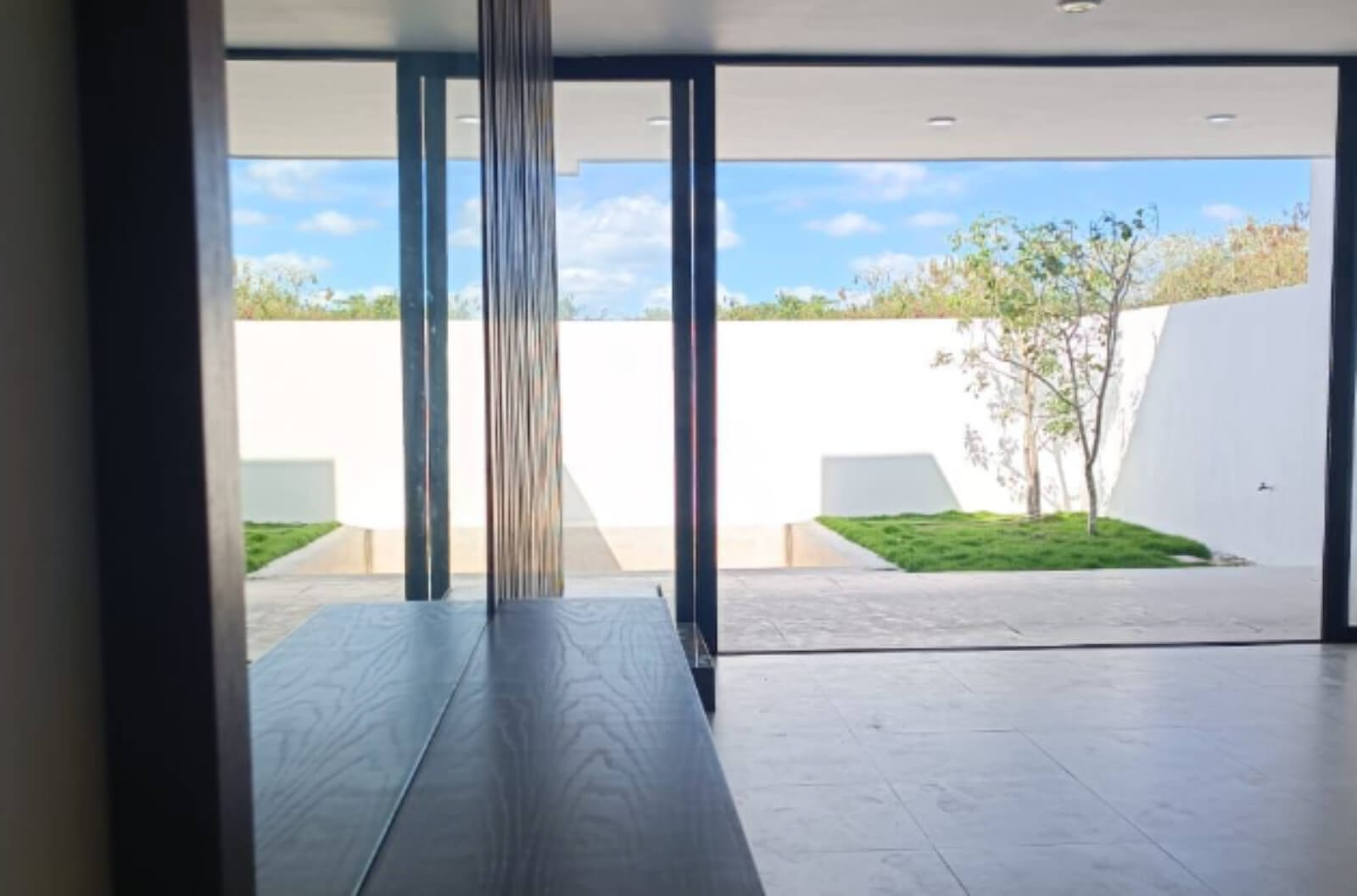 Casa con alberca propia y paneles solares, en venta,  Zona Norte, M&eacute;rida