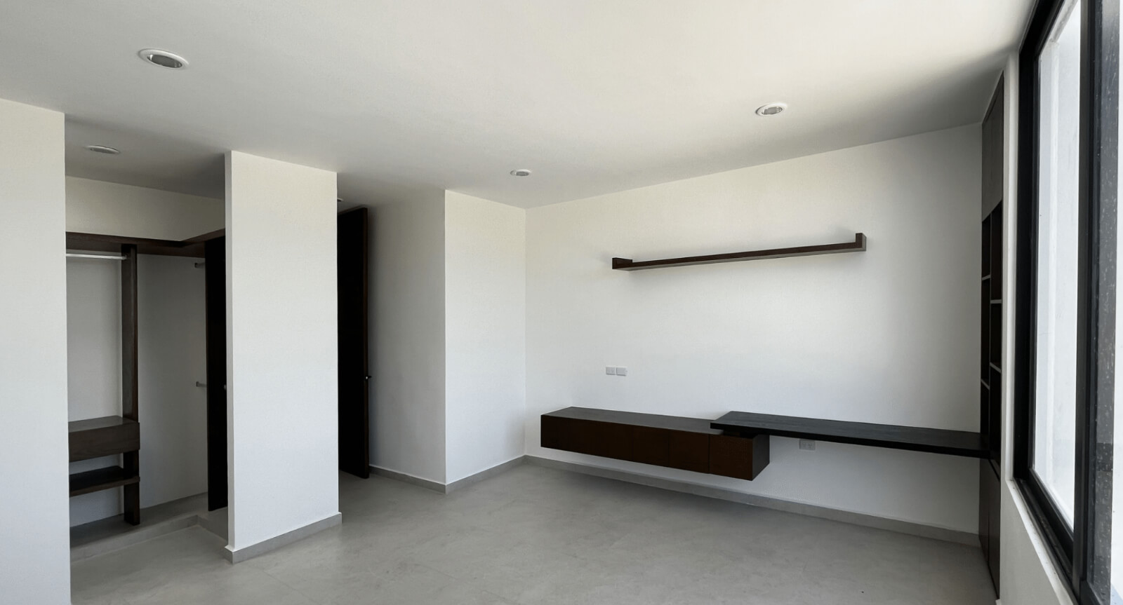 Casa con alberca propia y paneles solares, en venta,  Zona Norte, M&eacute;rida