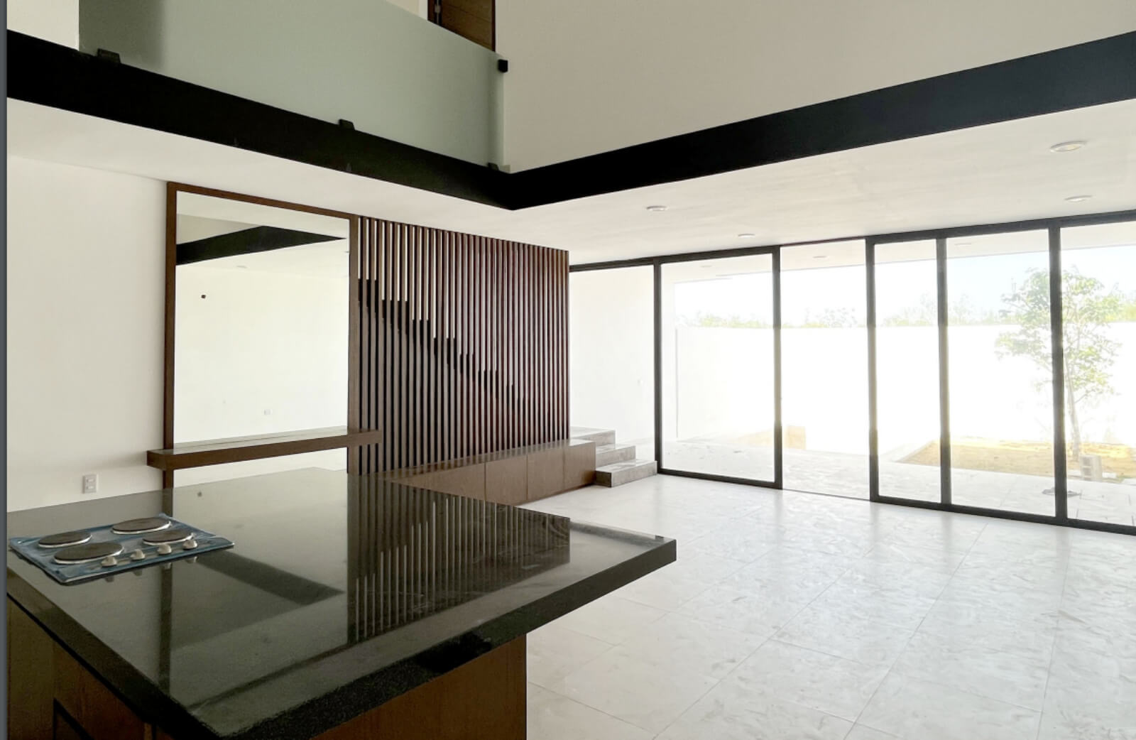 Casa con alberca propia y paneles solares, en venta,  Zona Norte, M&eacute;rida