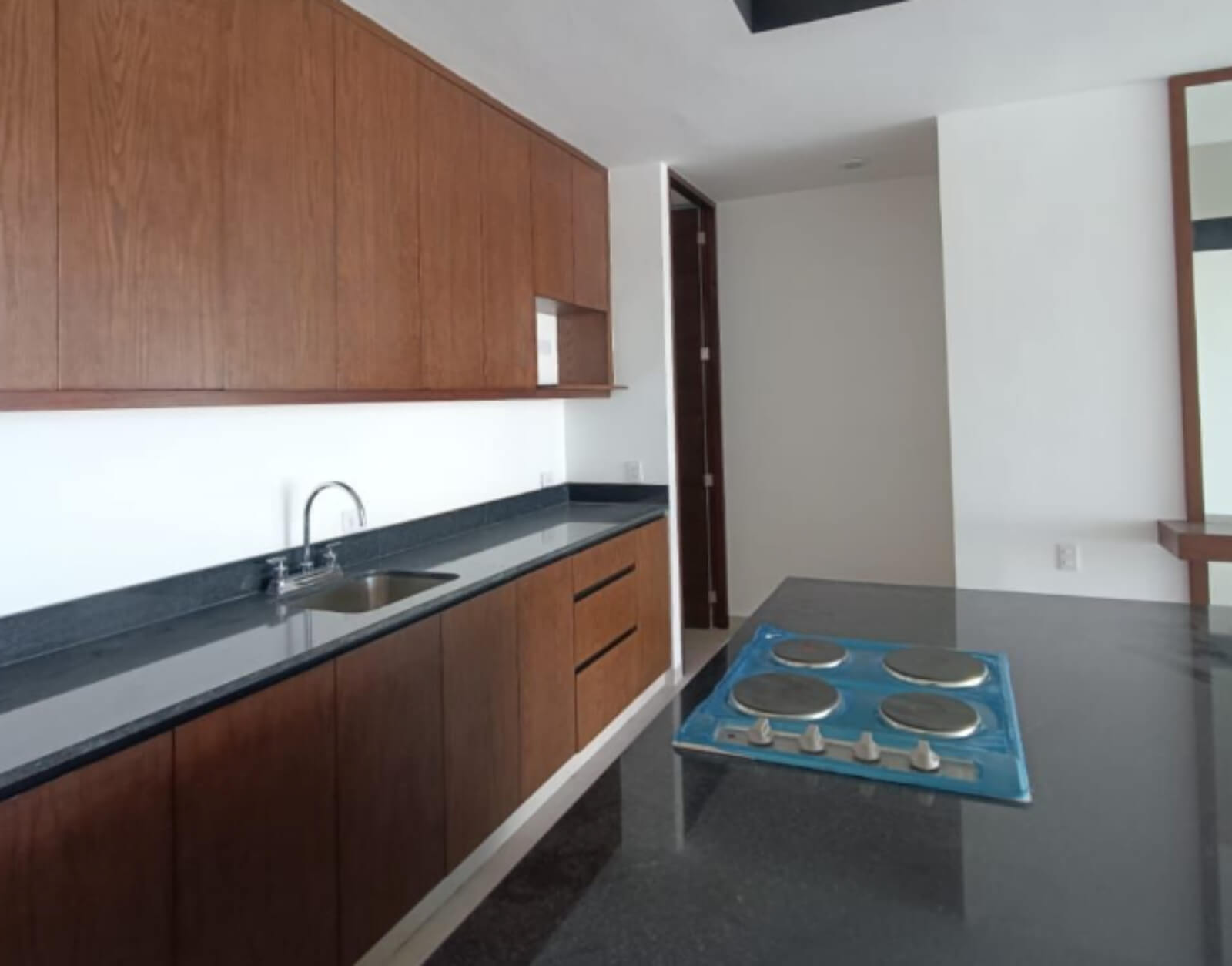 Casa con alberca propia y paneles solares, en venta,  Zona Norte, M&eacute;rida