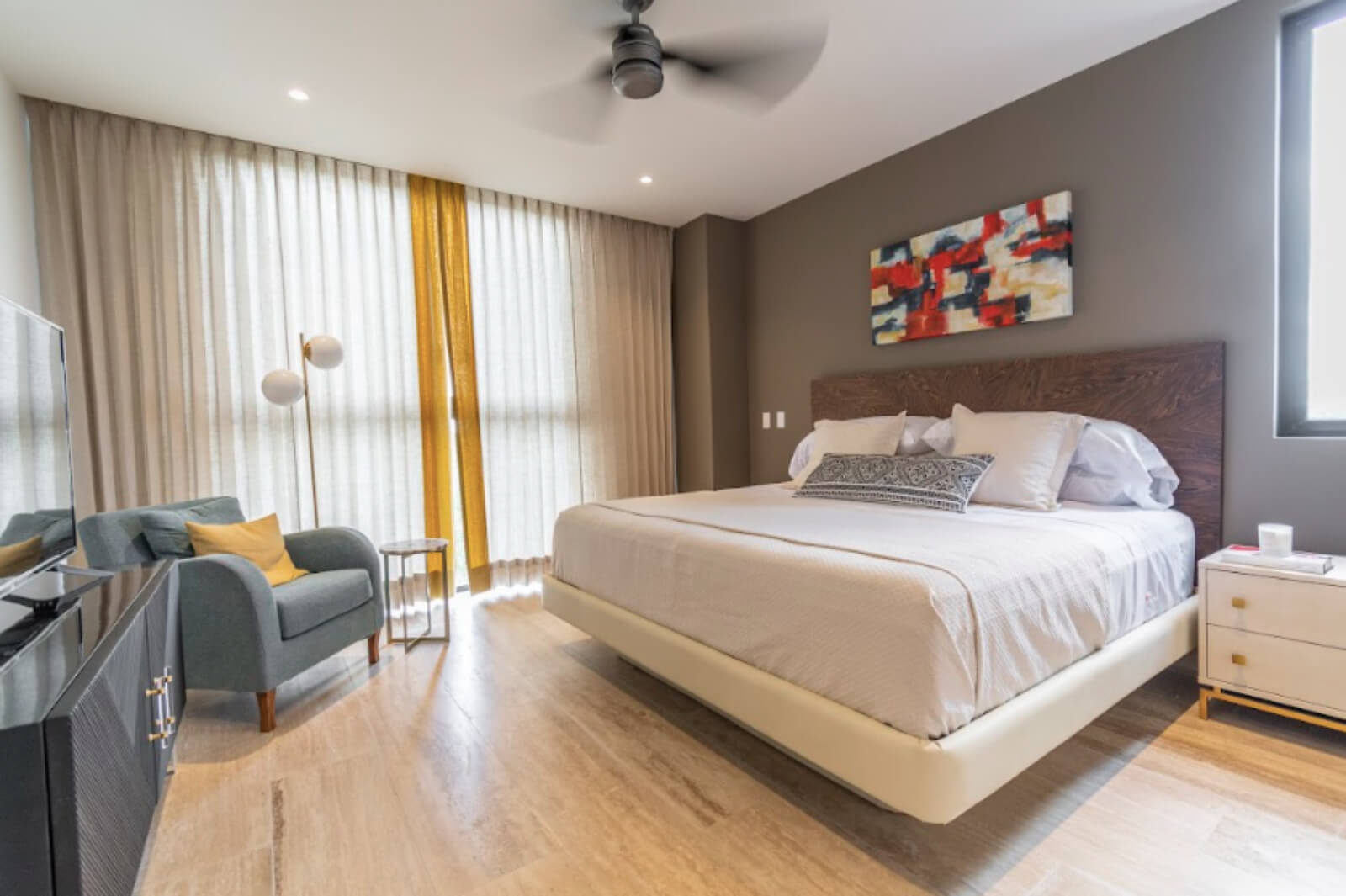 Luxury Condo in Restored Casona with Amenities for Sale, Downtown M&eacute;rida