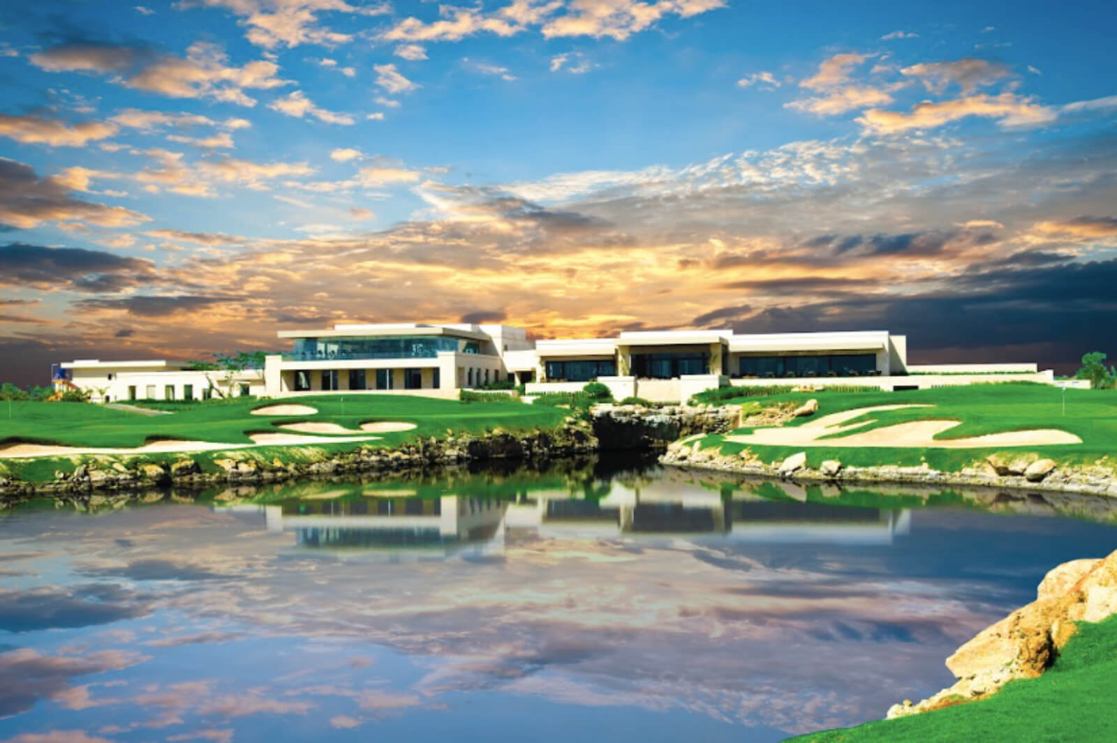 Luxury Condo in Restored Casona with Amenities for Sale, Downtown M&eacute;rida