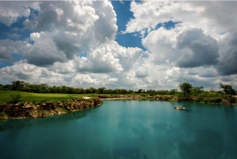 Luxury Condo in Restored Casona with Amenities for Sale, Downtown M&eacute;rida