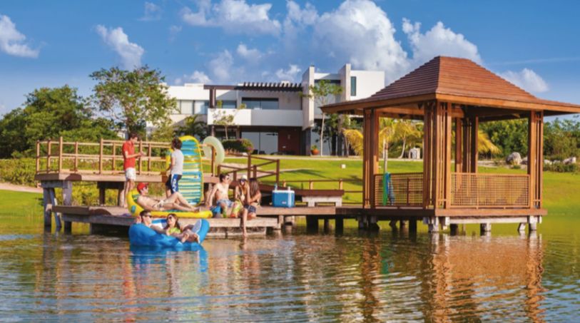 Luxury Condo in Restored Casona with Amenities for Sale, Downtown M&eacute;rida