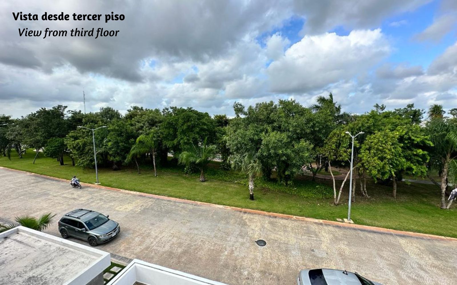 House with Private Pool for Sale, Huayac&aacute;n, Canc&uacute;n