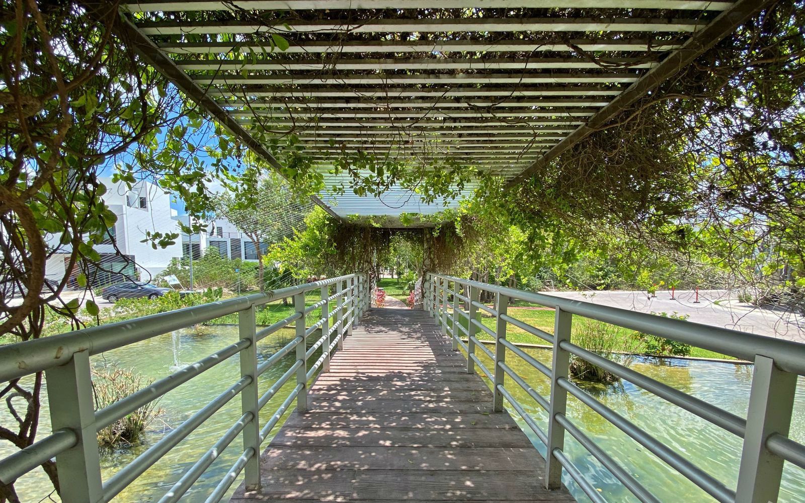 House with Private Pool for Sale, Huayac&aacute;n, Canc&uacute;n