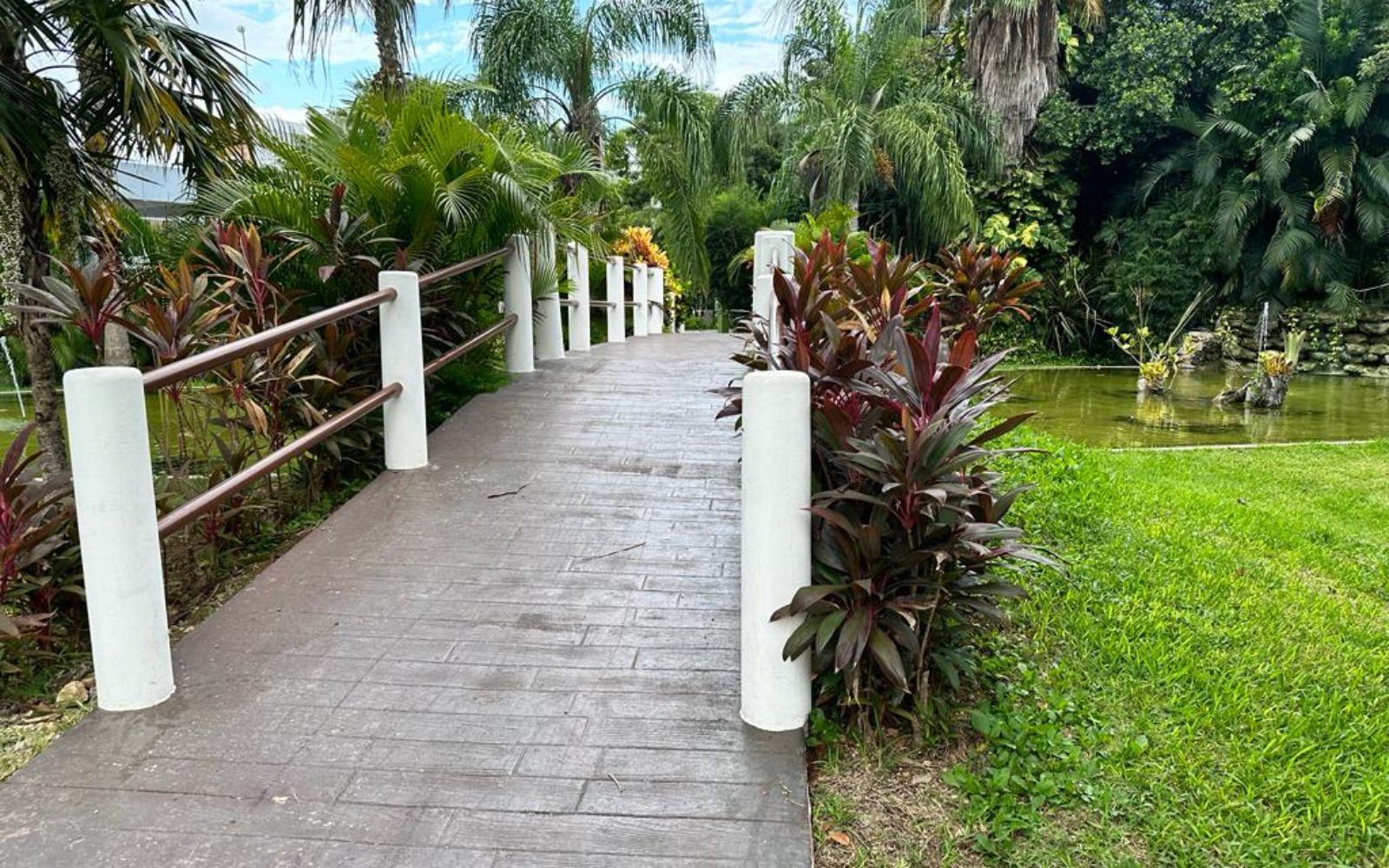 House with Private Pool for Sale, Huayac&aacute;n, Canc&uacute;n