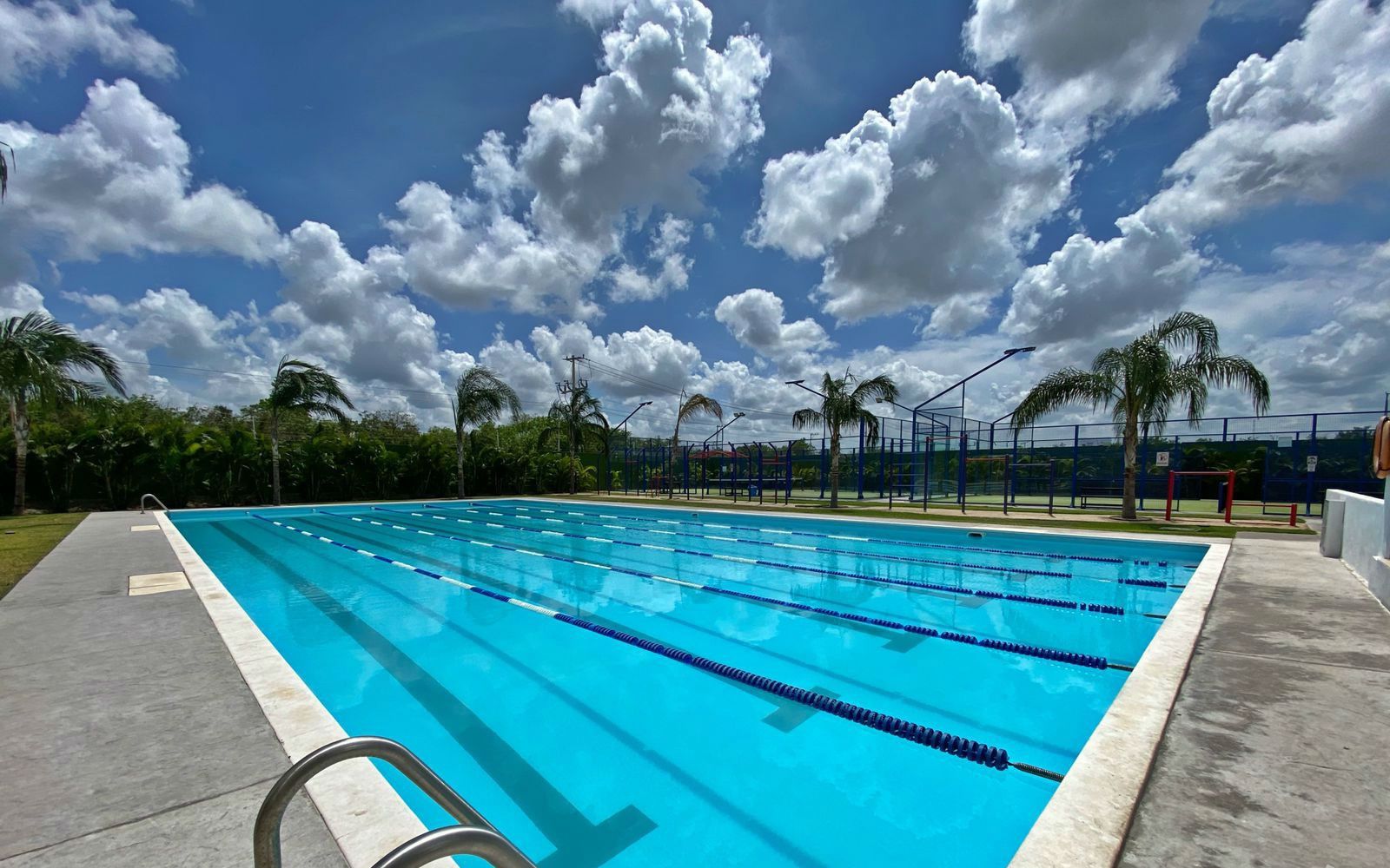 House with Private Pool for Sale, Huayac&aacute;n, Canc&uacute;n