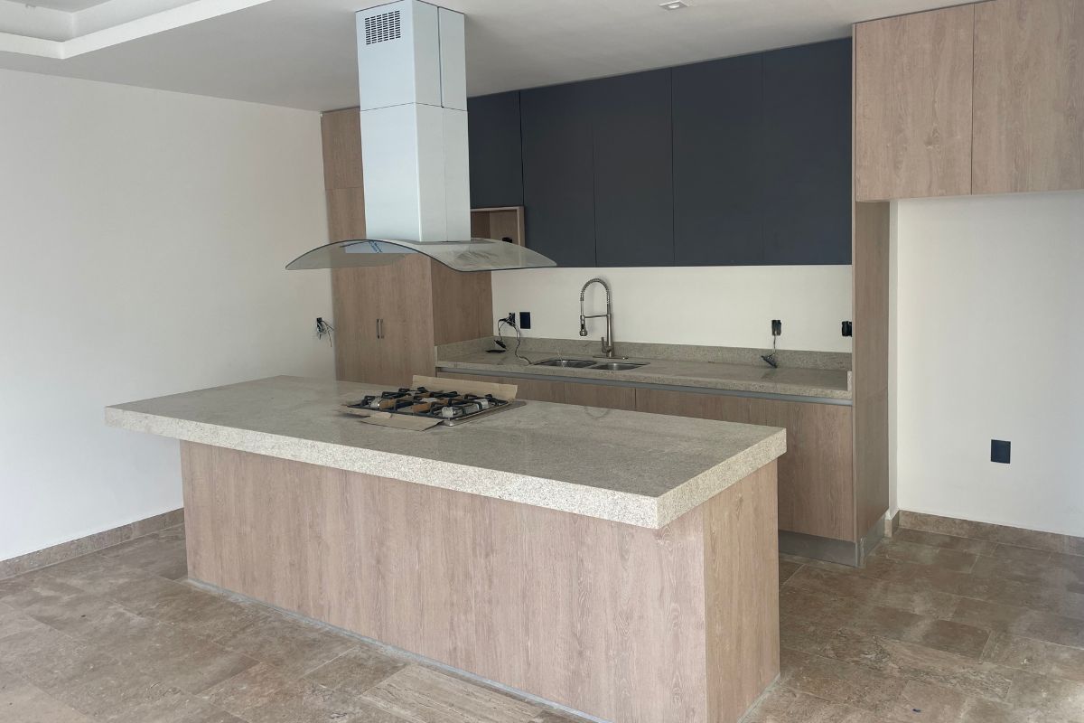 House with private pool in gated community for sale, R&iacute;o Residencial, Canc&uacute;n