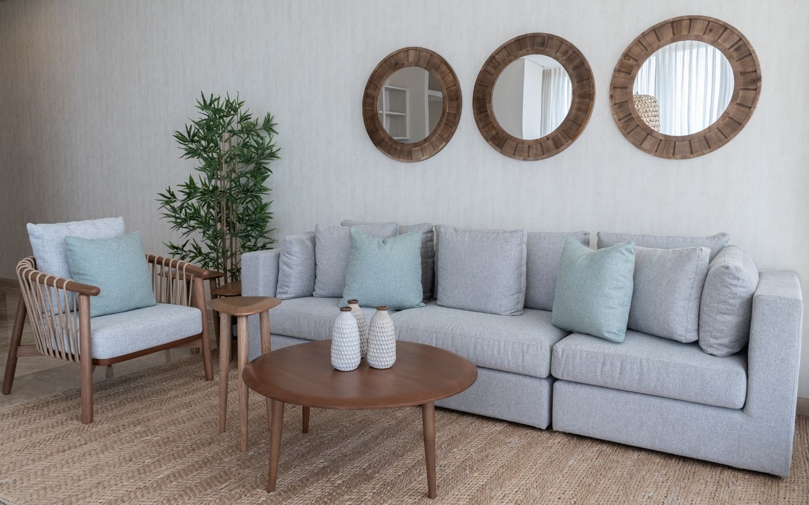 Departamento de lujo amplio, ubicado en el centro de Canc&uacute;n&nbsp; en venta con amenidades: spa, alberca, salon de belleza, club de ni&ntilde;os.