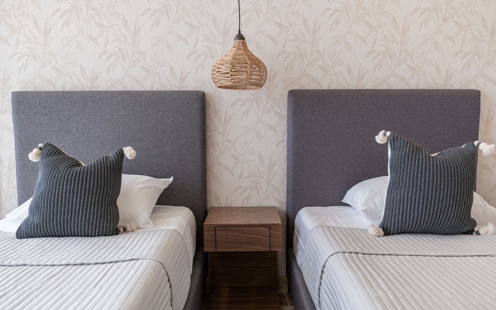 Departamento de lujo amplio, ubicado en el centro de Canc&uacute;n&nbsp; en venta con amenidades: spa, alberca, salon de belleza, club de ni&ntilde;os.