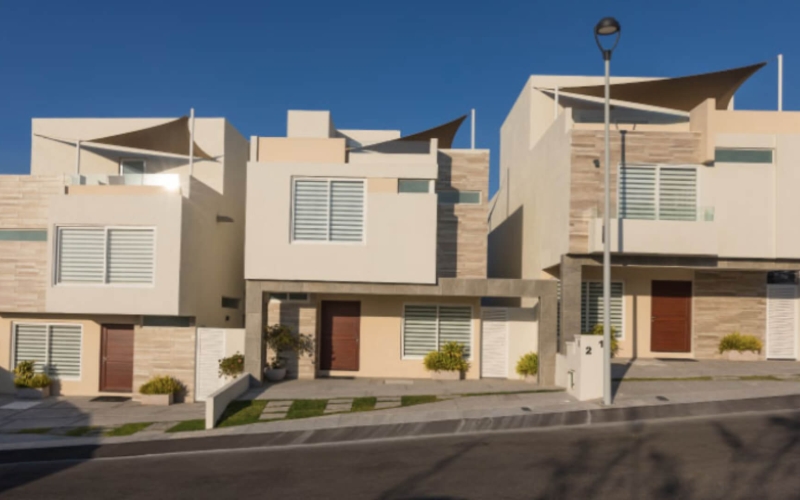 Residence with rooftop and garden, large spaces, pre-construction, Zibata for sale, Queretaro.