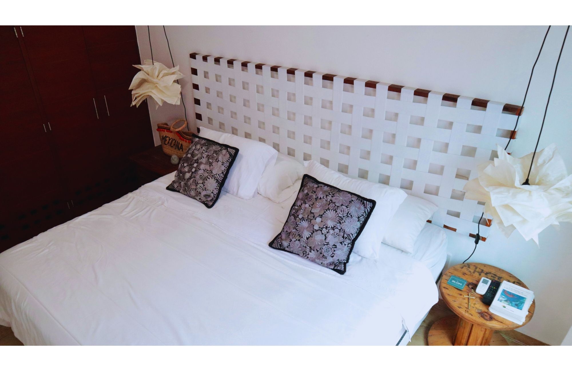 Penthouse 50 meters from the sea, smart home system, gym, kids club, pool, grill, for sale Costa Mujeres Cancun.