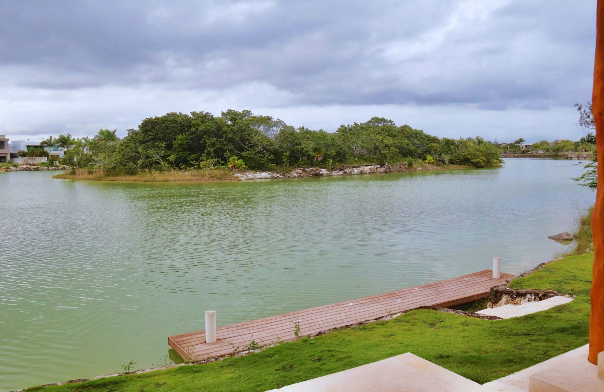 Penthouse 50 meters from the sea, smart home system, gym, kids club, pool, grill, for sale Costa Mujeres Cancun.