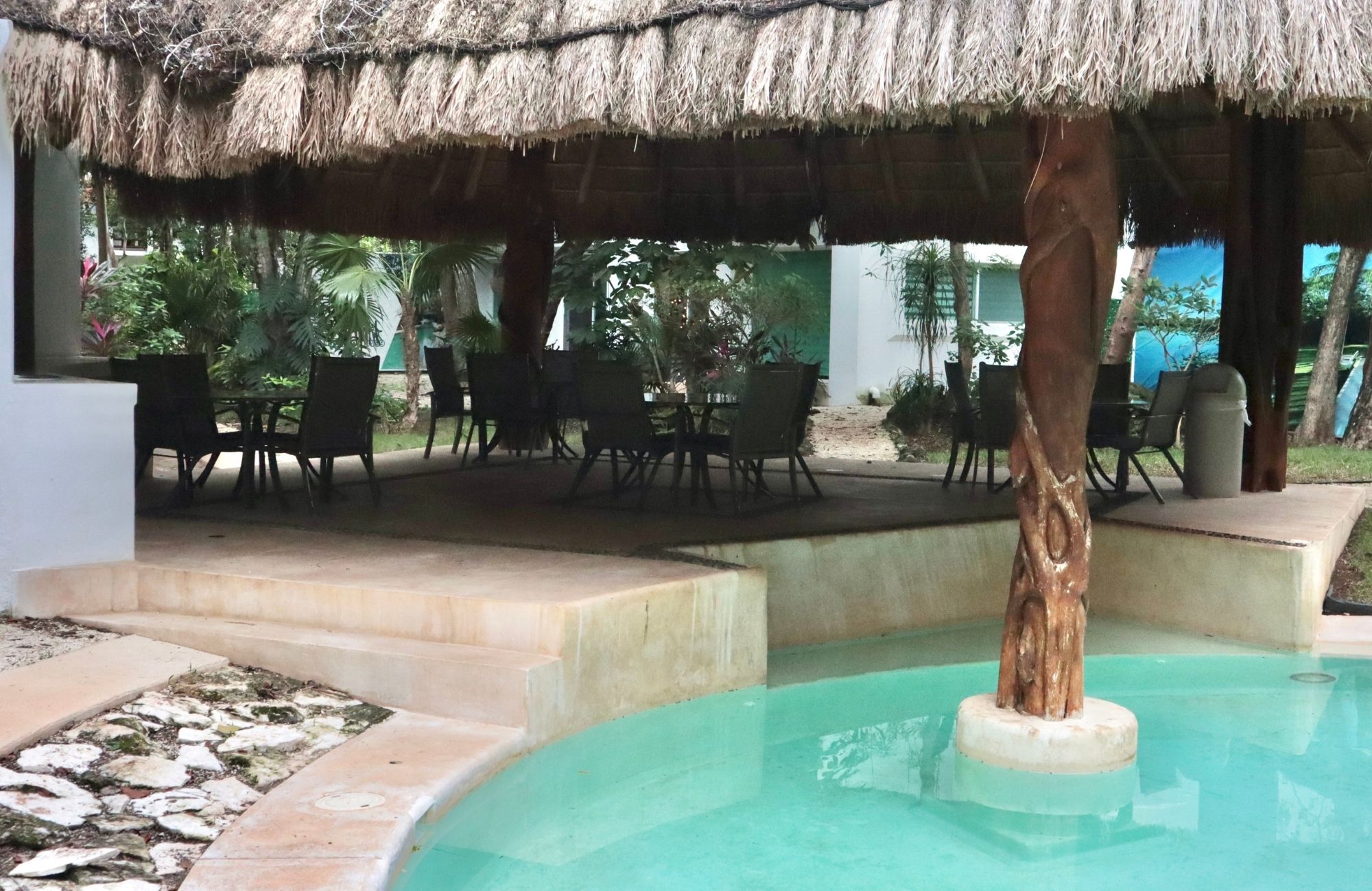 Penthouse 50 meters from the sea, smart home system, gym, kids club, pool, grill, for sale Costa Mujeres Cancun.