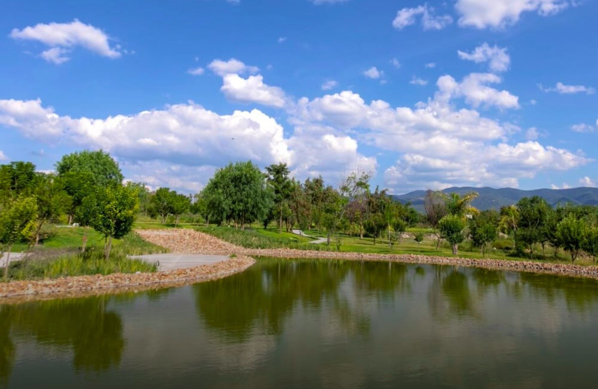 Land in gated community, clubhouse, pool for sale in San Miguel de Allende