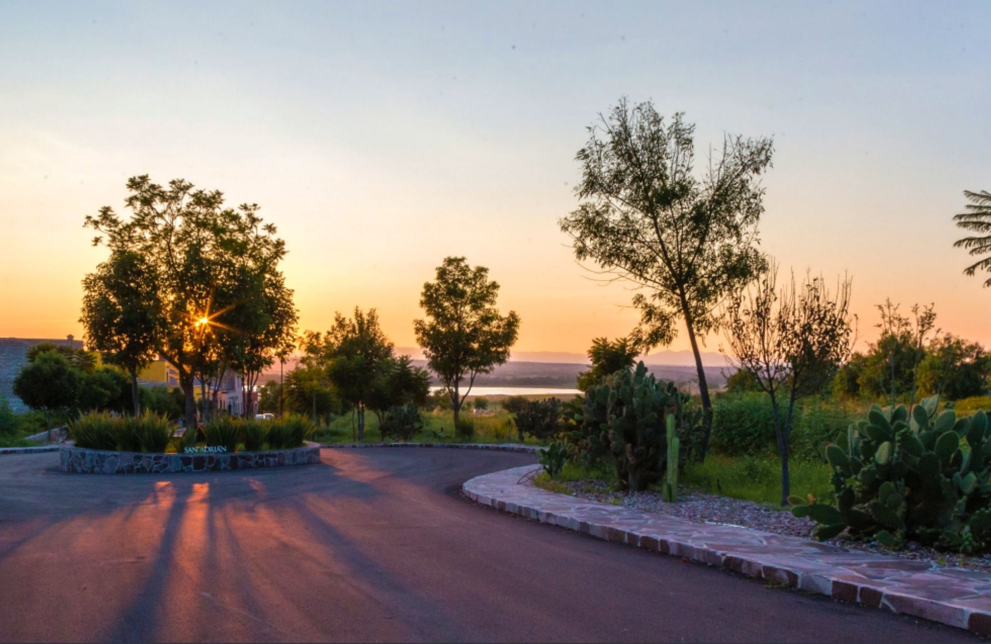 1,000 m&sup2; lot, gated community with amenities for sale San Miguel de Allende