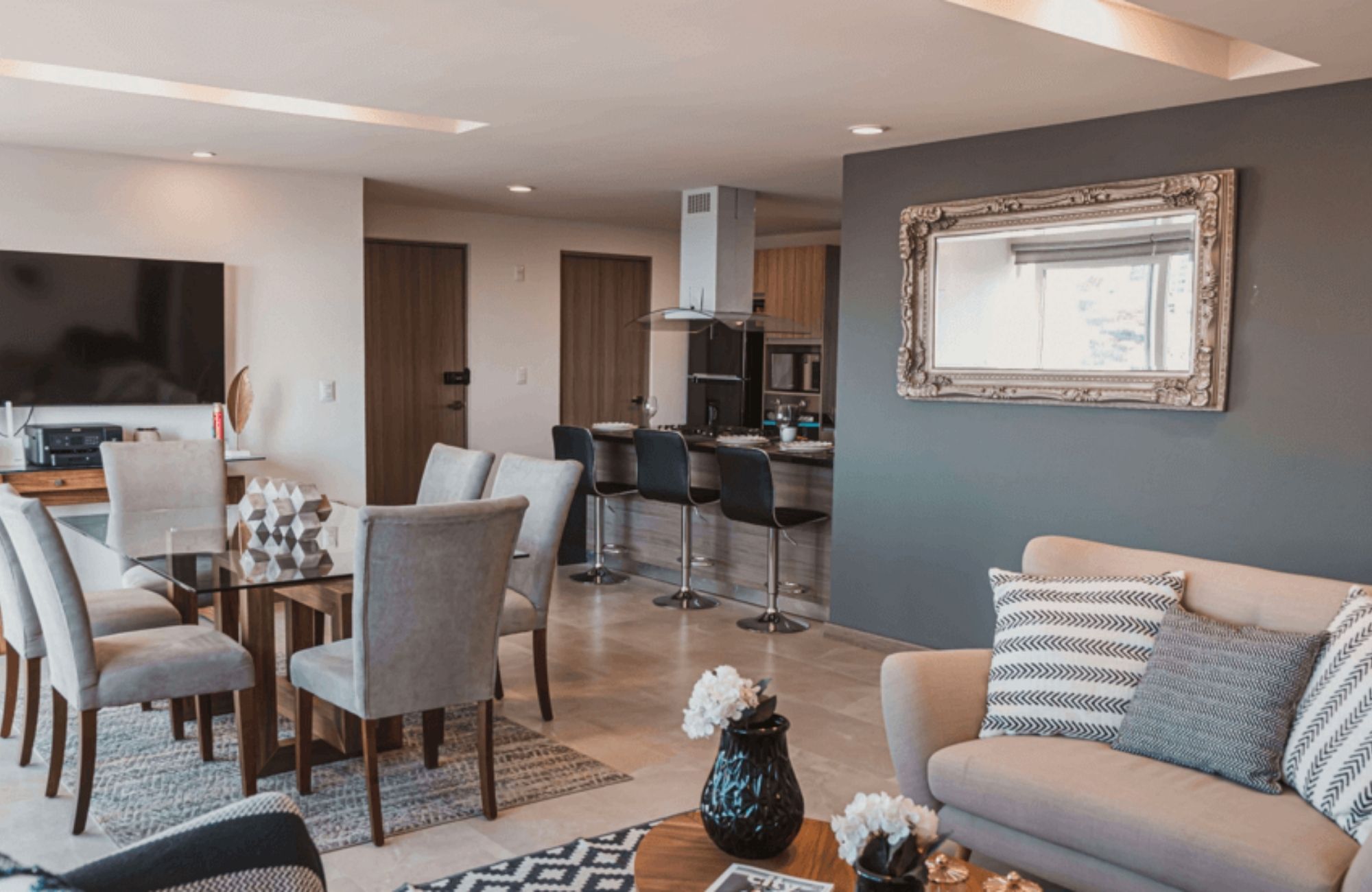 Apartment with terrace, laundry room, pool, gym, pre-construction, Zibata, Quer&eacute;taro.