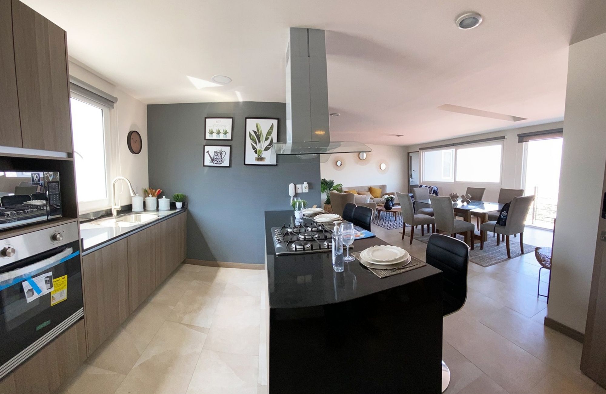 Apartment with terrace, laundry room, pool, gym, pre-construction, Zibata, Quer&eacute;taro.