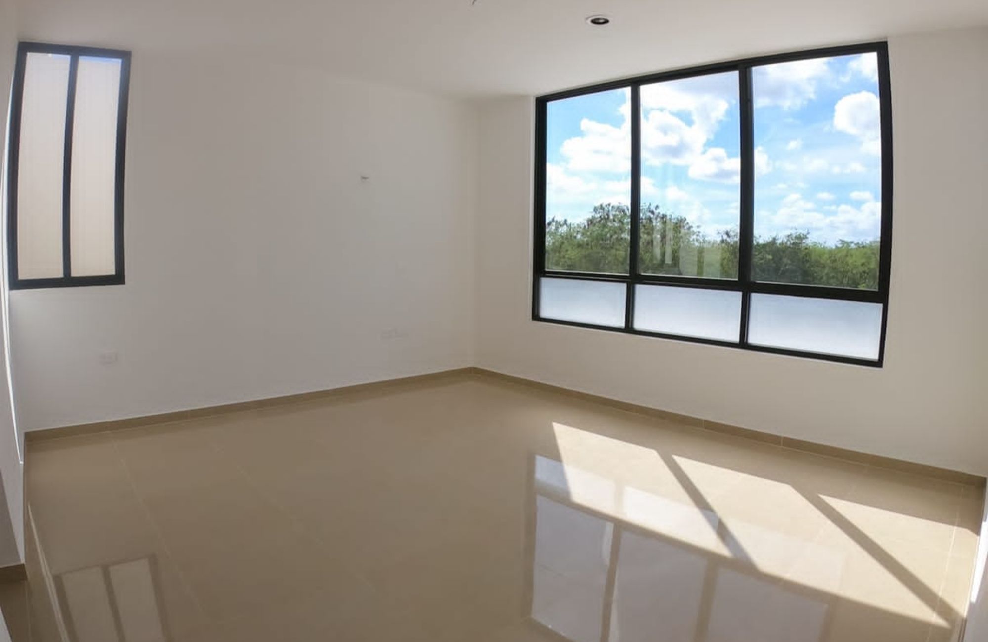 Spacious house with a private pool for sale in Conkal, M&eacute;rida.