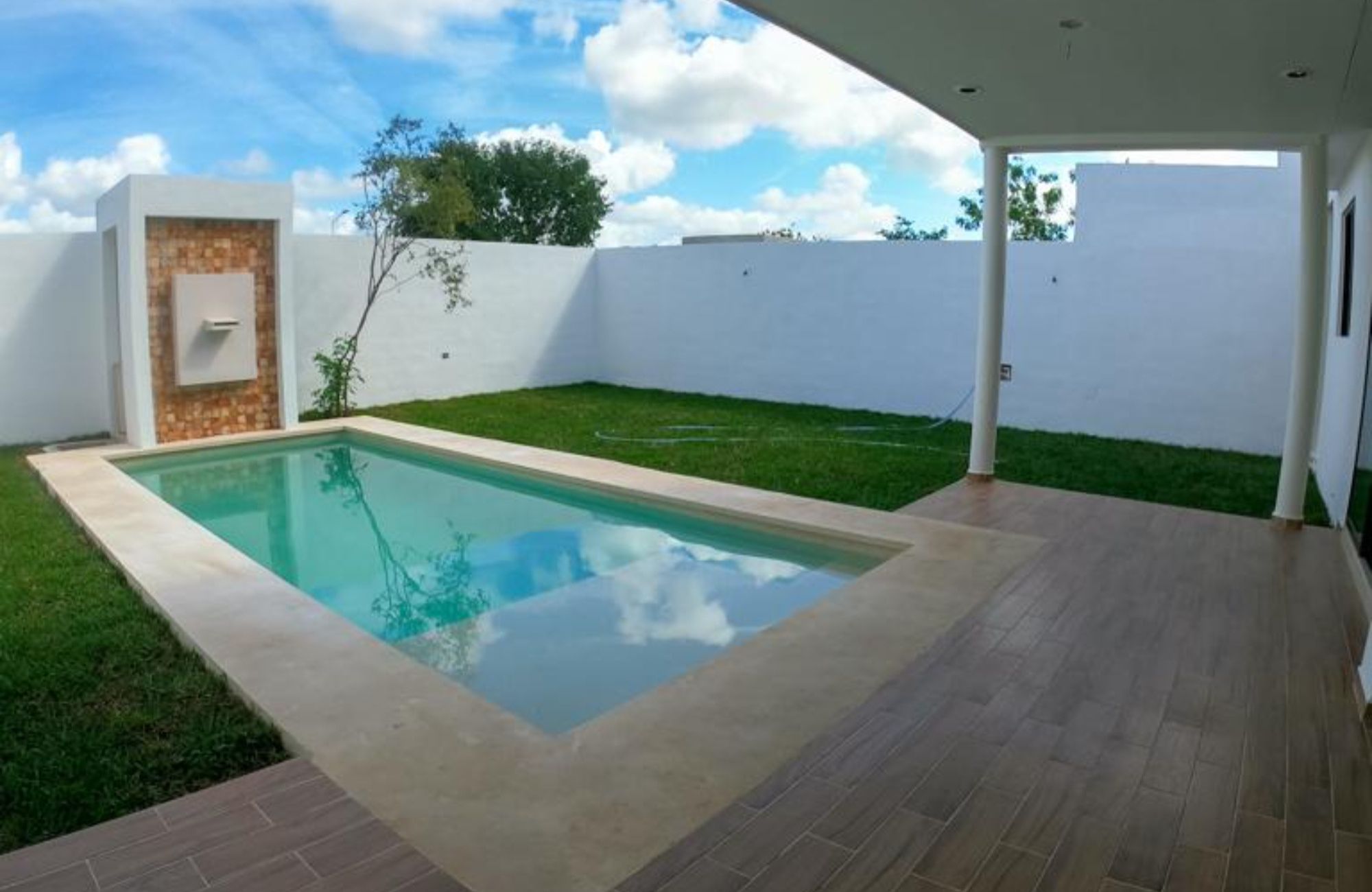 Spacious house with a private pool for sale in Conkal, M&eacute;rida.