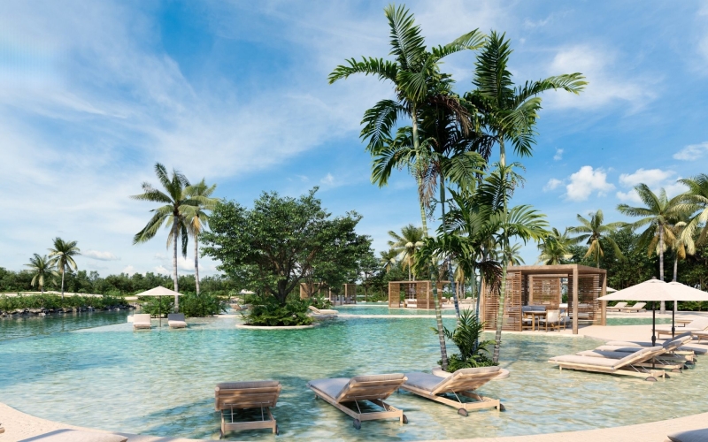 Condo with beach club, golf, pool, for sale in Playa del Carmen.