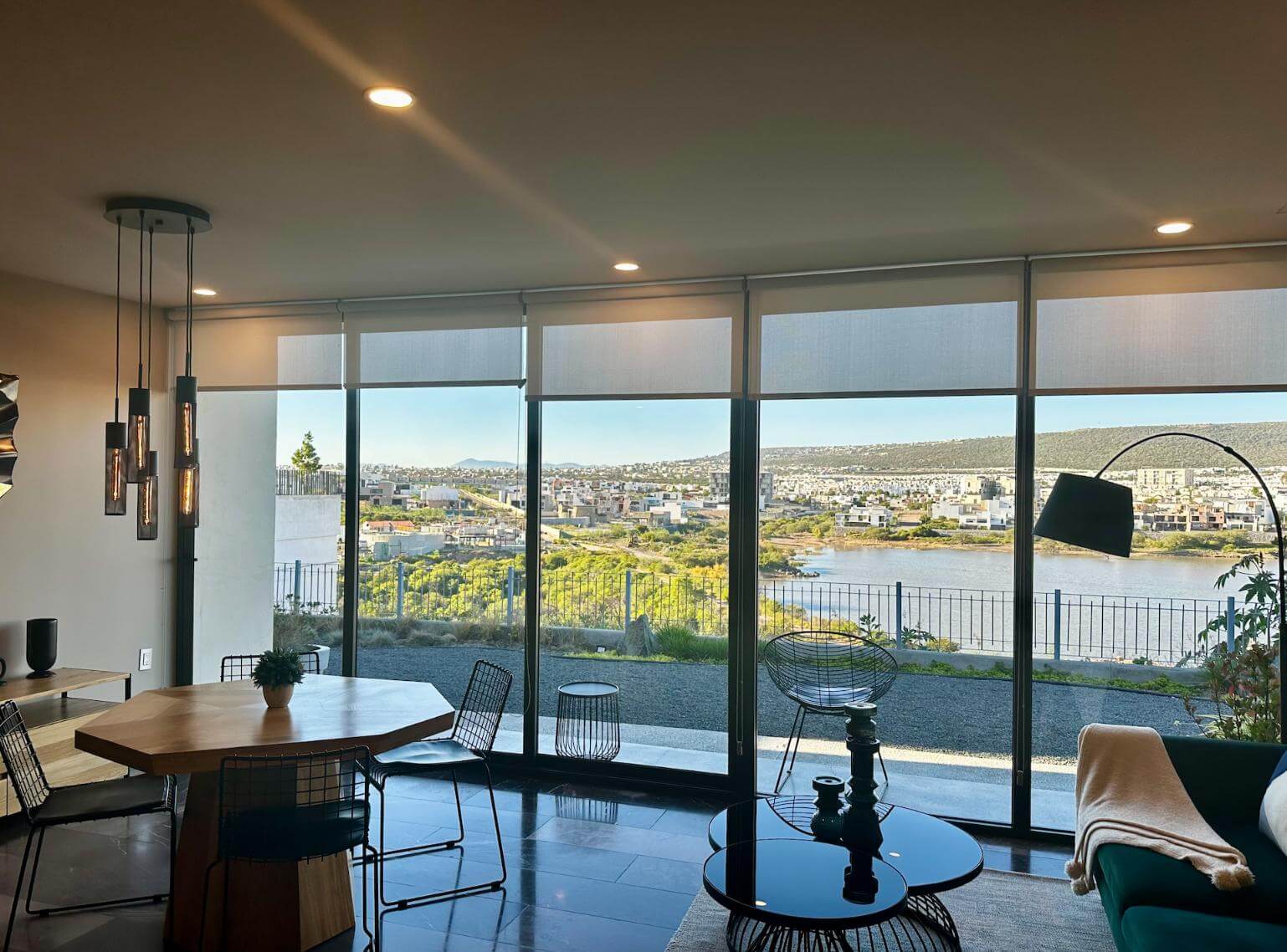 Apartment with terrace, laundry room, pool, gym, pre-construction, Zibata, Quer&eacute;taro.