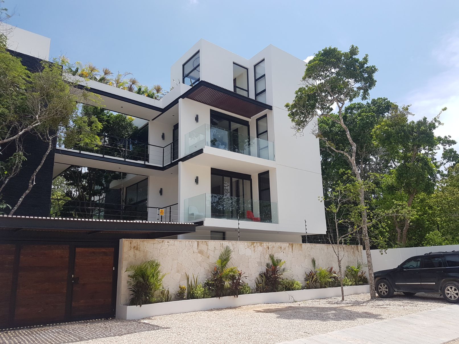 Penthouse green views,private terrace, gym, business center, yoga and gym area, with green areas, hammock garden, in Aldea Zama Tulum, for sale.